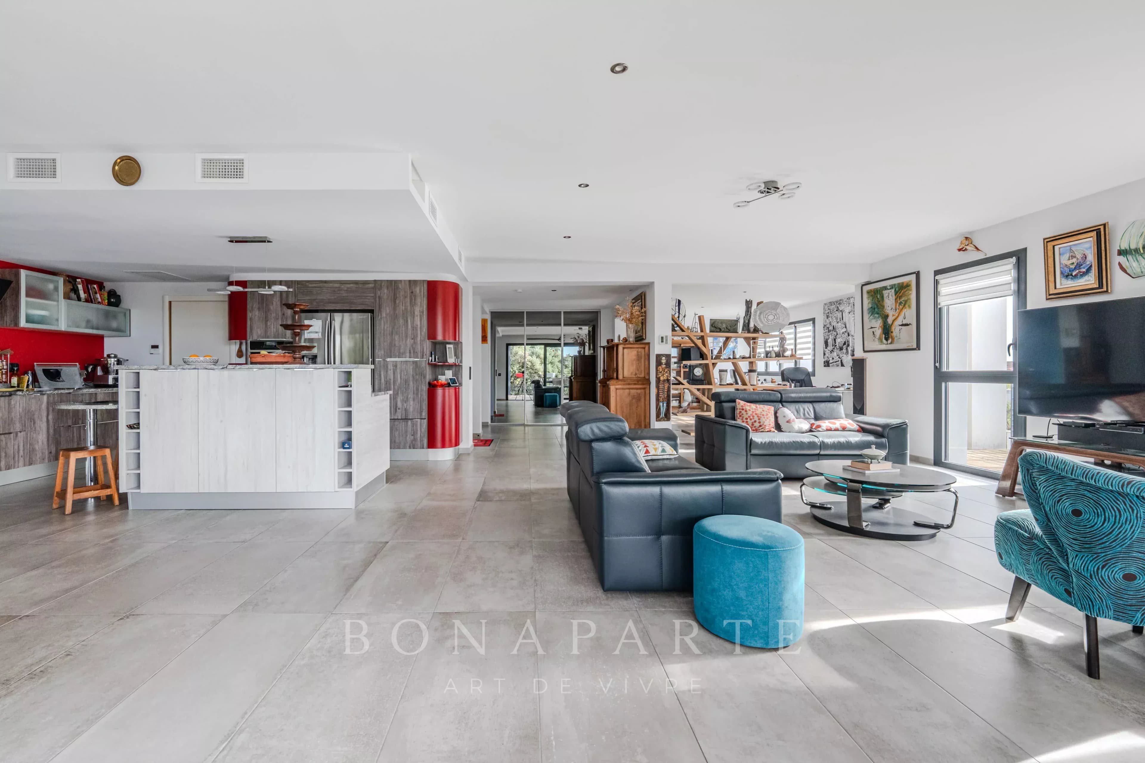 Contemporary villa with elevator - freehold forward sale