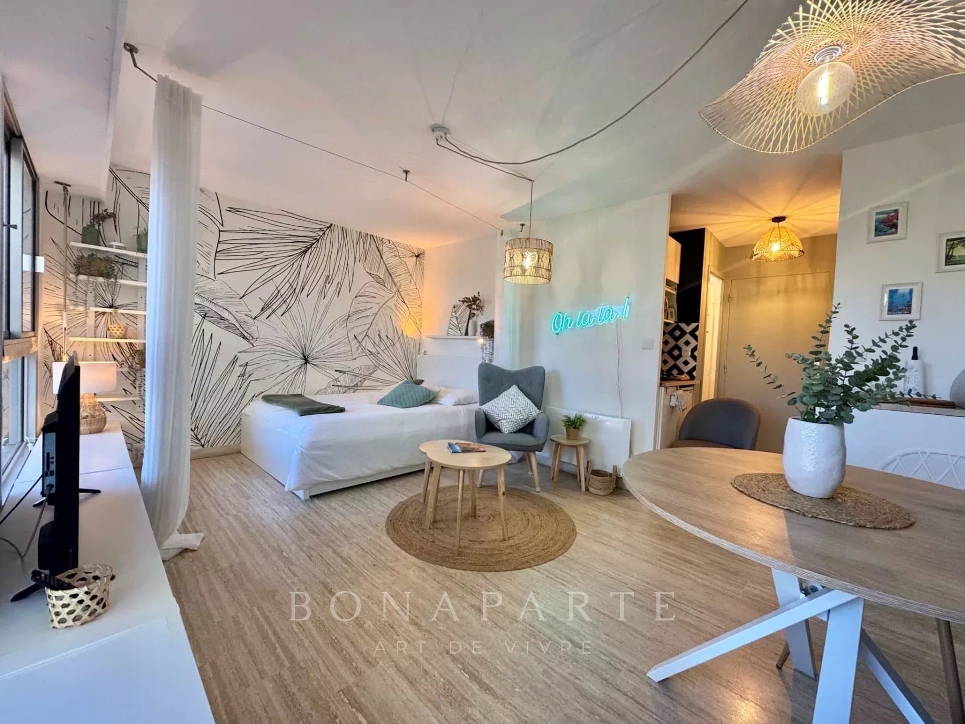 SANTA LUCIA JOLI STUDIO + PLACE DE PARKING + CAVE