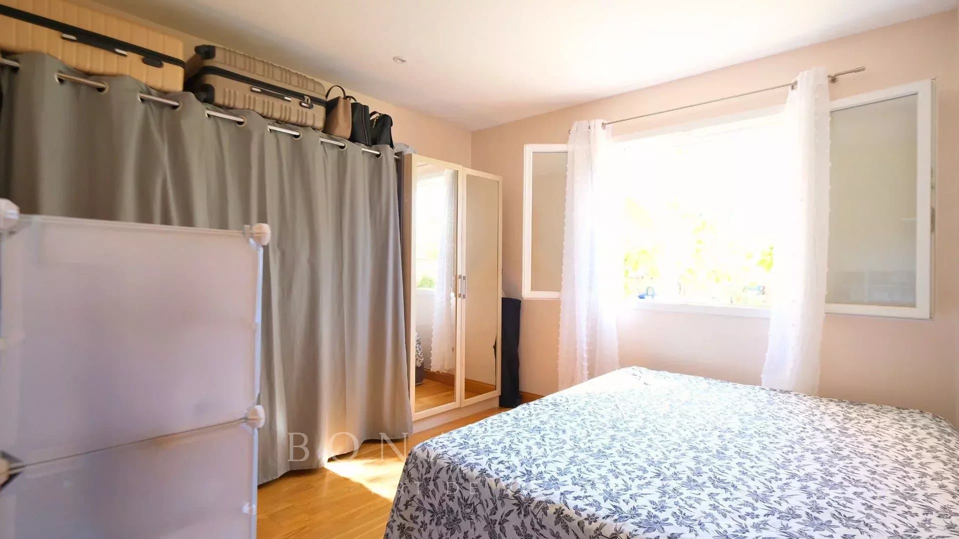 House with pool and summer kitchen in Prades-sur-Vernazobre