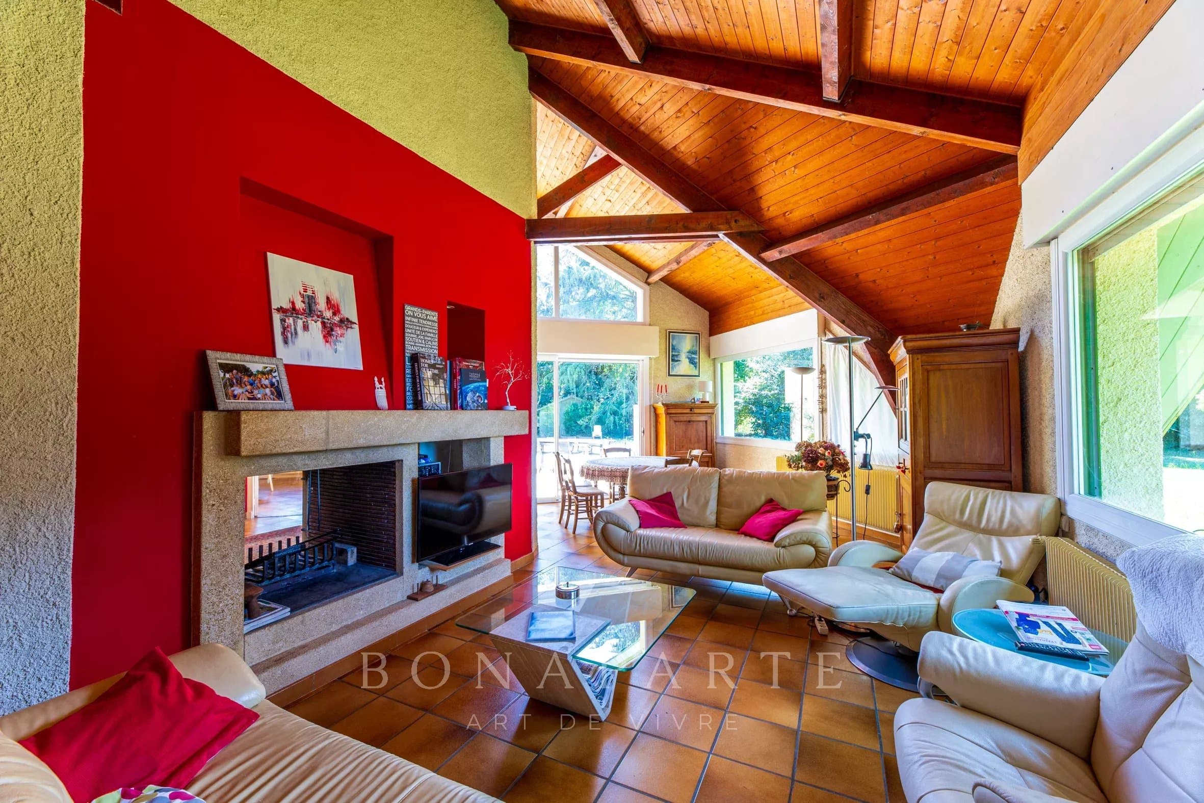 Country spirit close to Pau - Architect-designed house with swimming pool, tennis court & outbuilding