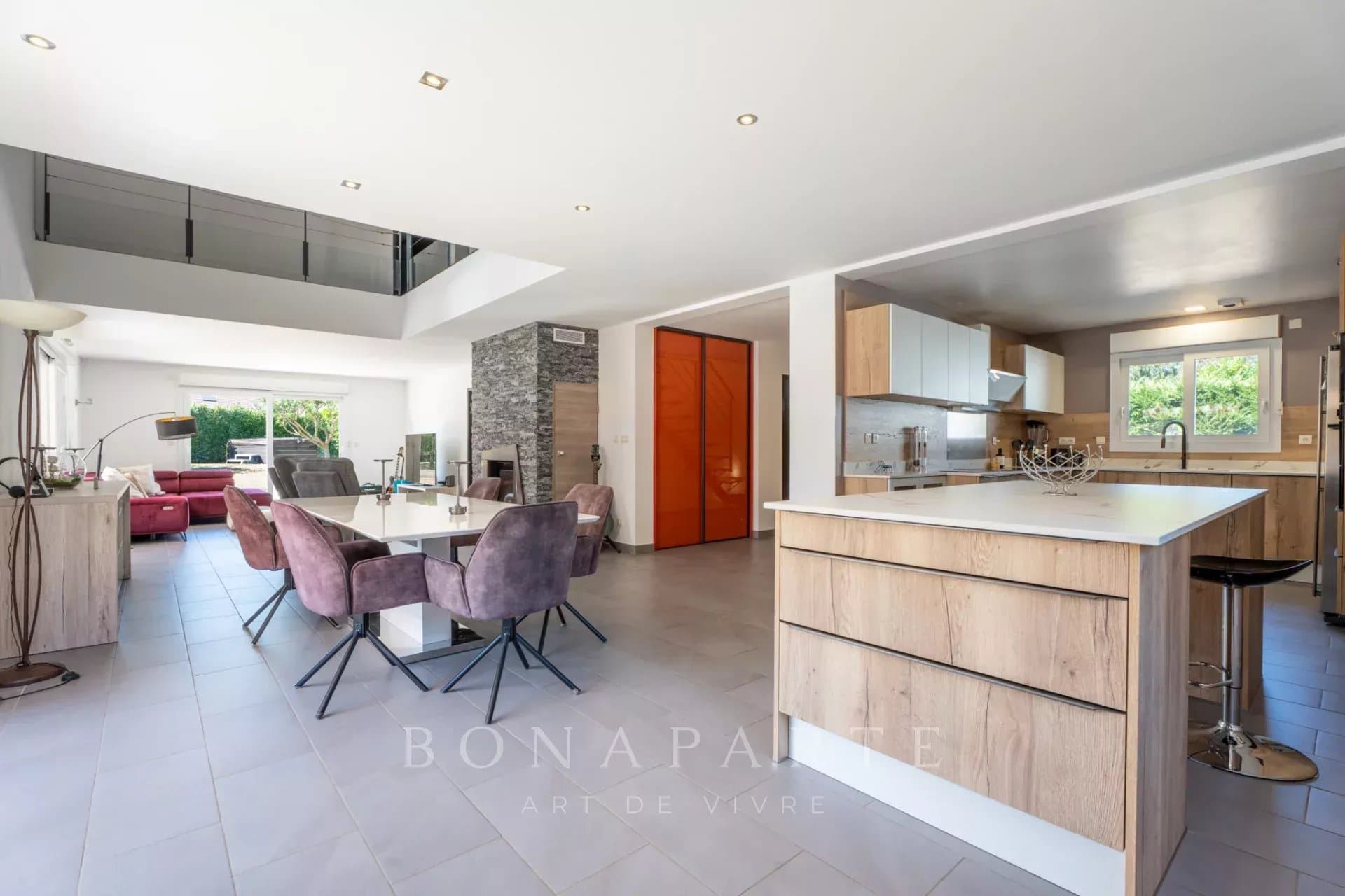 Villa d’exception 10 pièces – 353 m² – Proche Genève