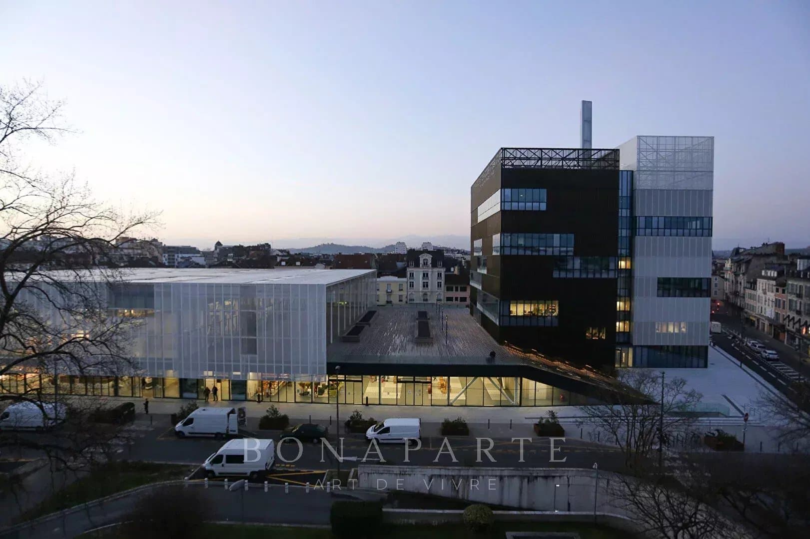 Pau Halles – Local commercial 900 m² à fort potentiel