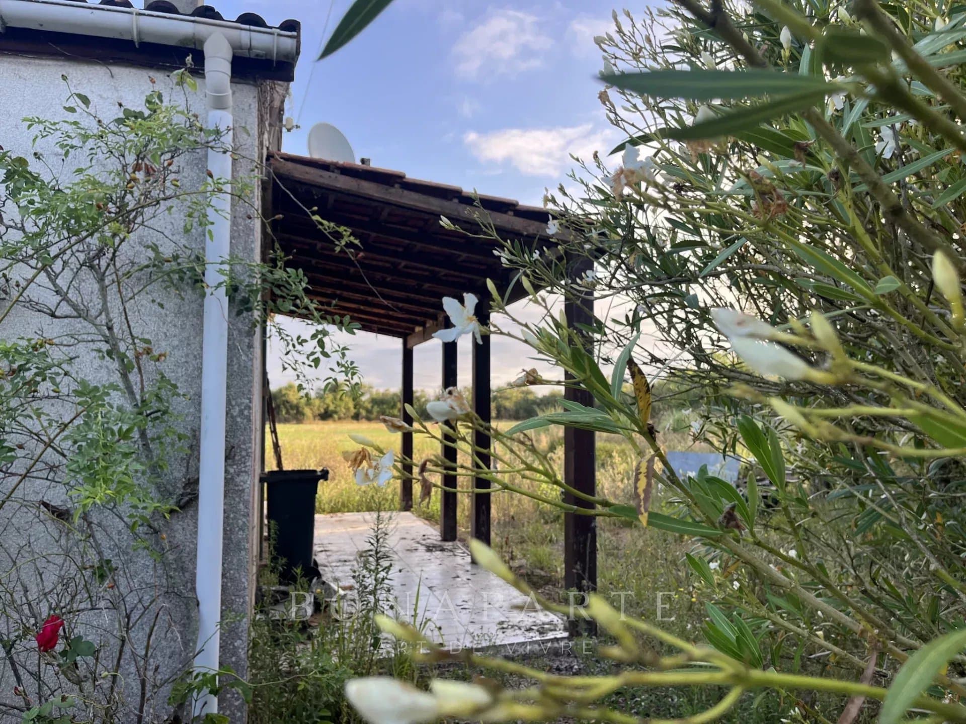 Maison sur 5000 m2 avec terrain constructible à Talais