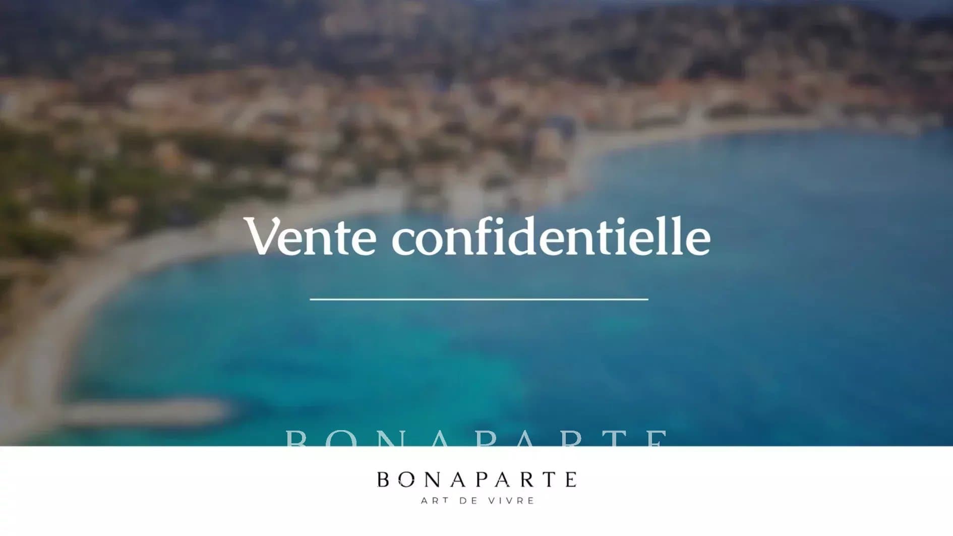 Sainte-Maxime : Appartement T4 traversant 130m², vue mer panoramique, terrasse de 30m² et balcon