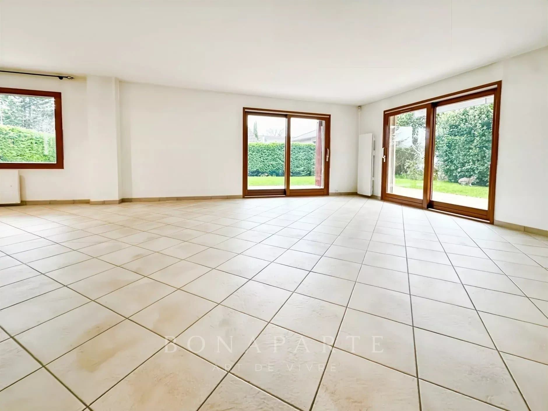 Maison de 135m2 sur terrain de 550 m2, quatre chambres, calme absolu
