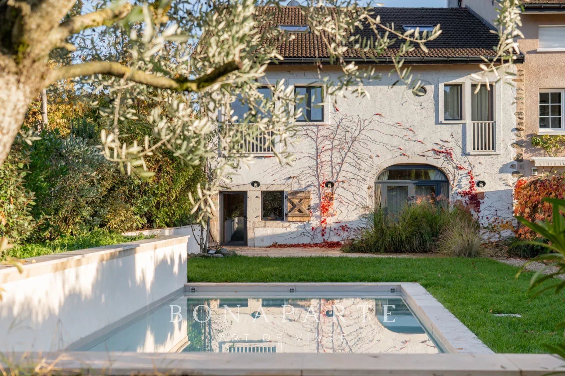 Ornex Center - Renovated barn with pool
