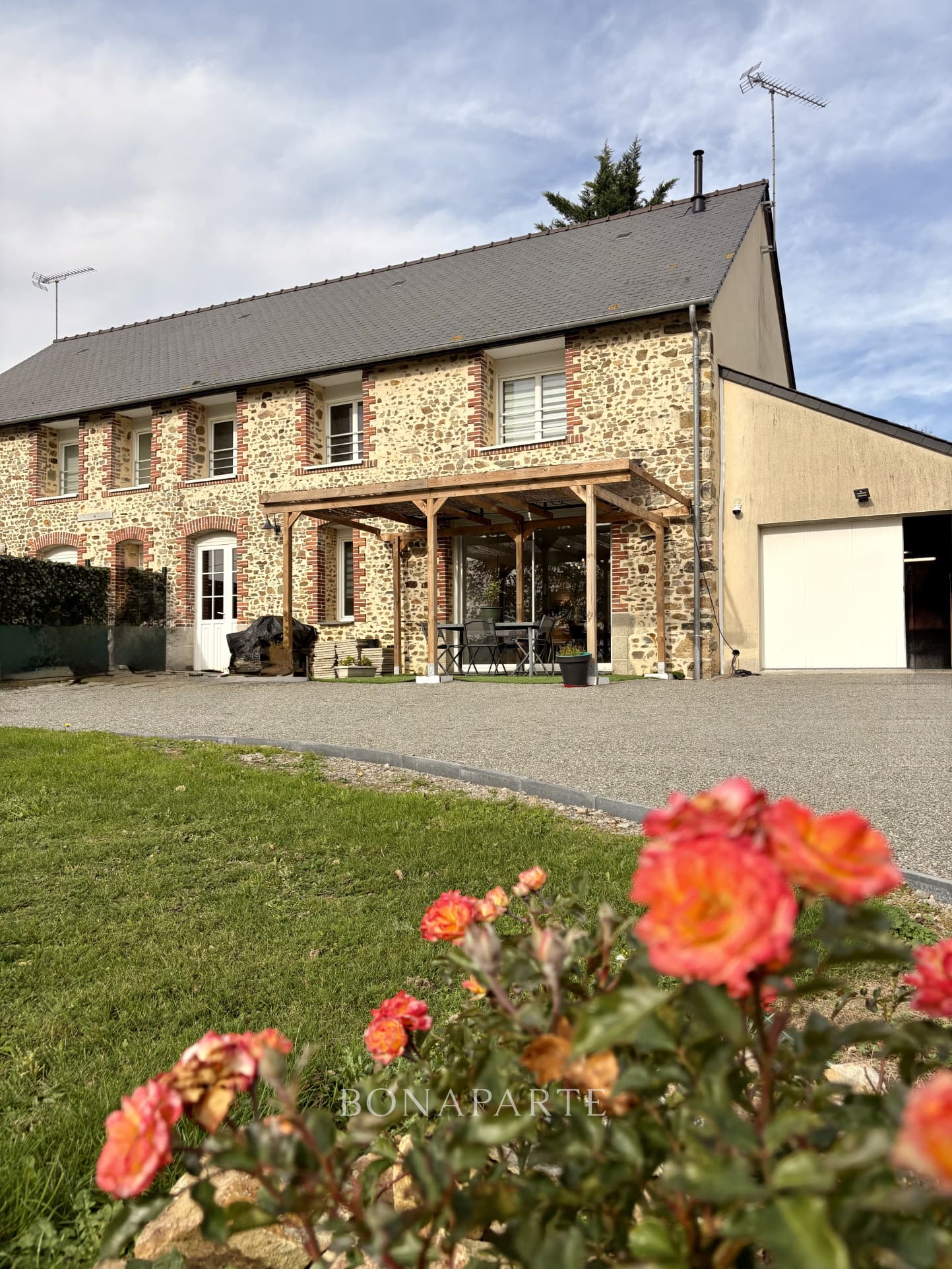 Authentique maison en pierre du XIXe siècle entièrement réno