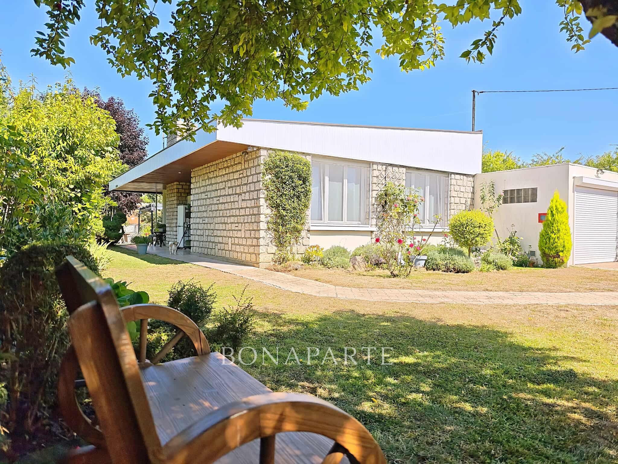 Charmant plain-pied type 5 de 114m2 sans travaux.