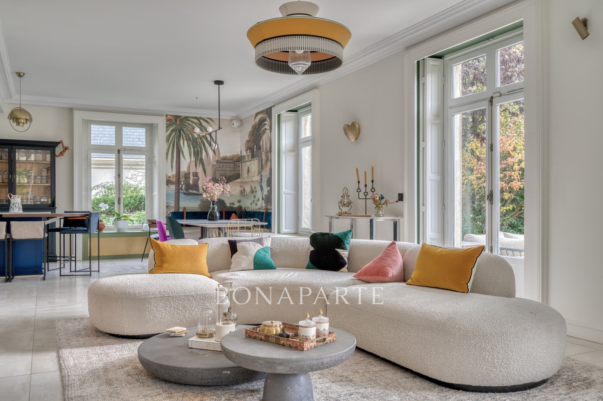 Maison d'exception avec jardin