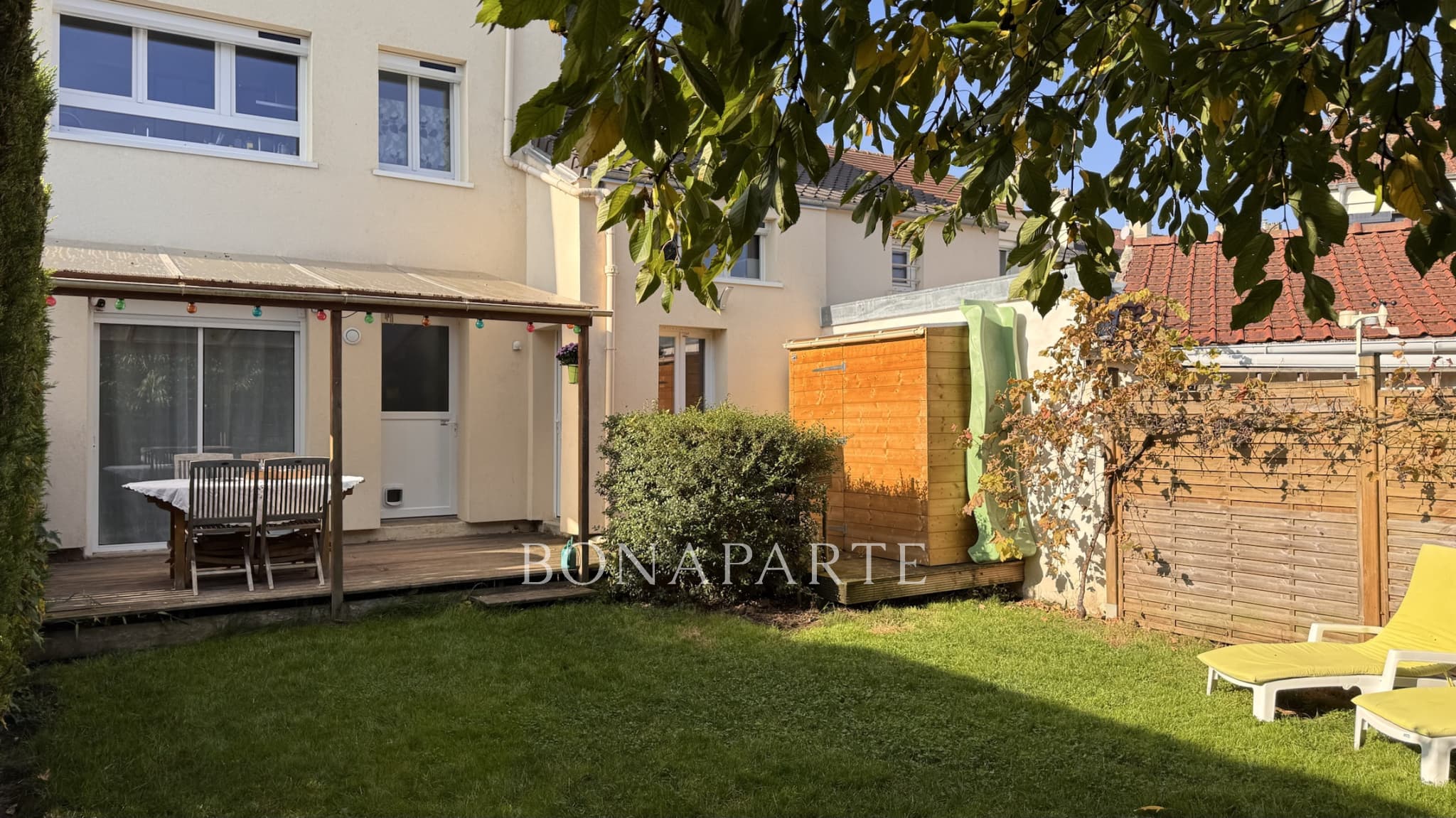 FAMILY HOUSE - MONCEAU - 113 m2 - 6 Rooms - 4 Bedrooms - Pri