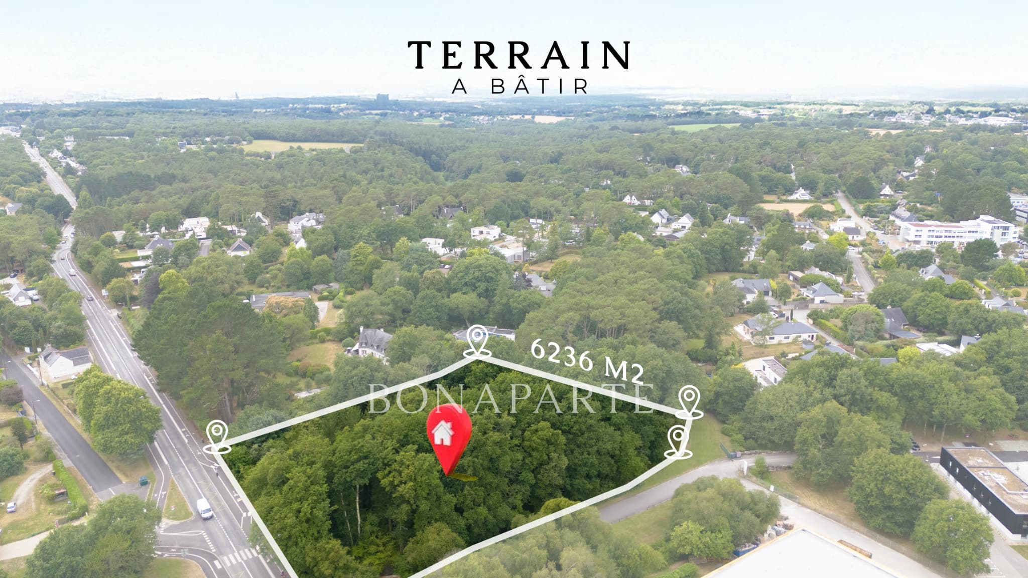 Building plot of 6,200 m2 with permit purged for an architec