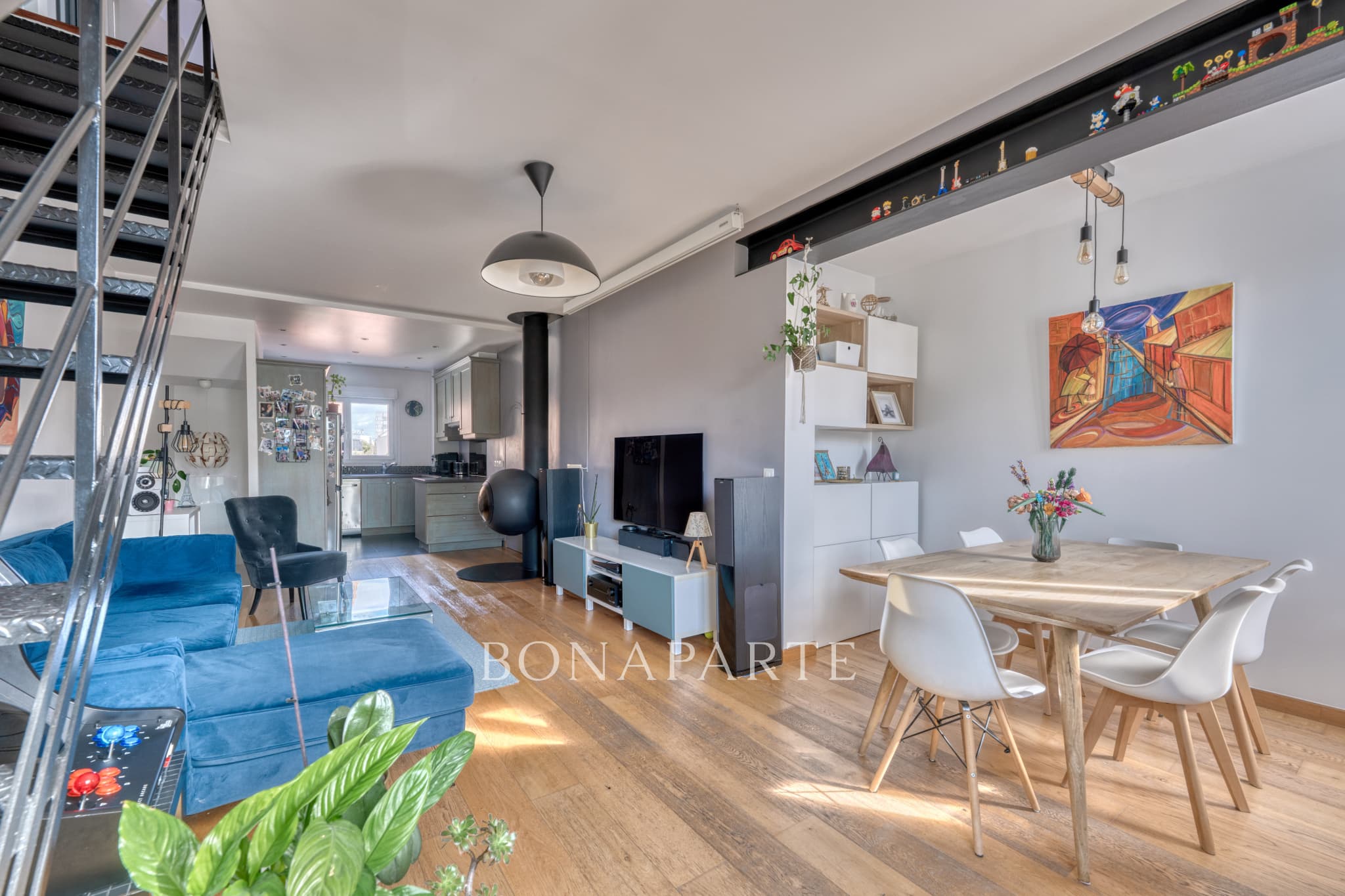 Maison de 167m2 volumes, lumière et potentiel d'usage mixt