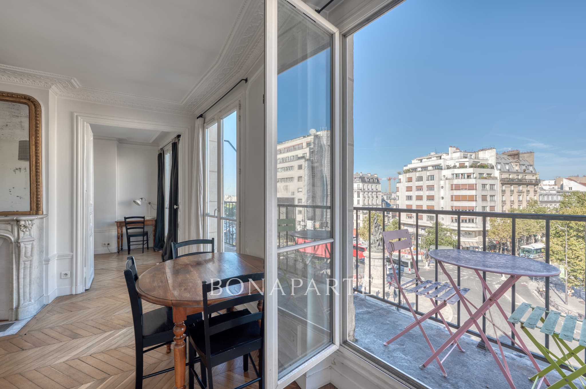 Charming 5-room apartment with balcony and open view