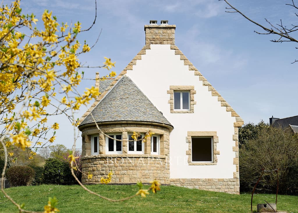 Charming property in Locoal-Mendon