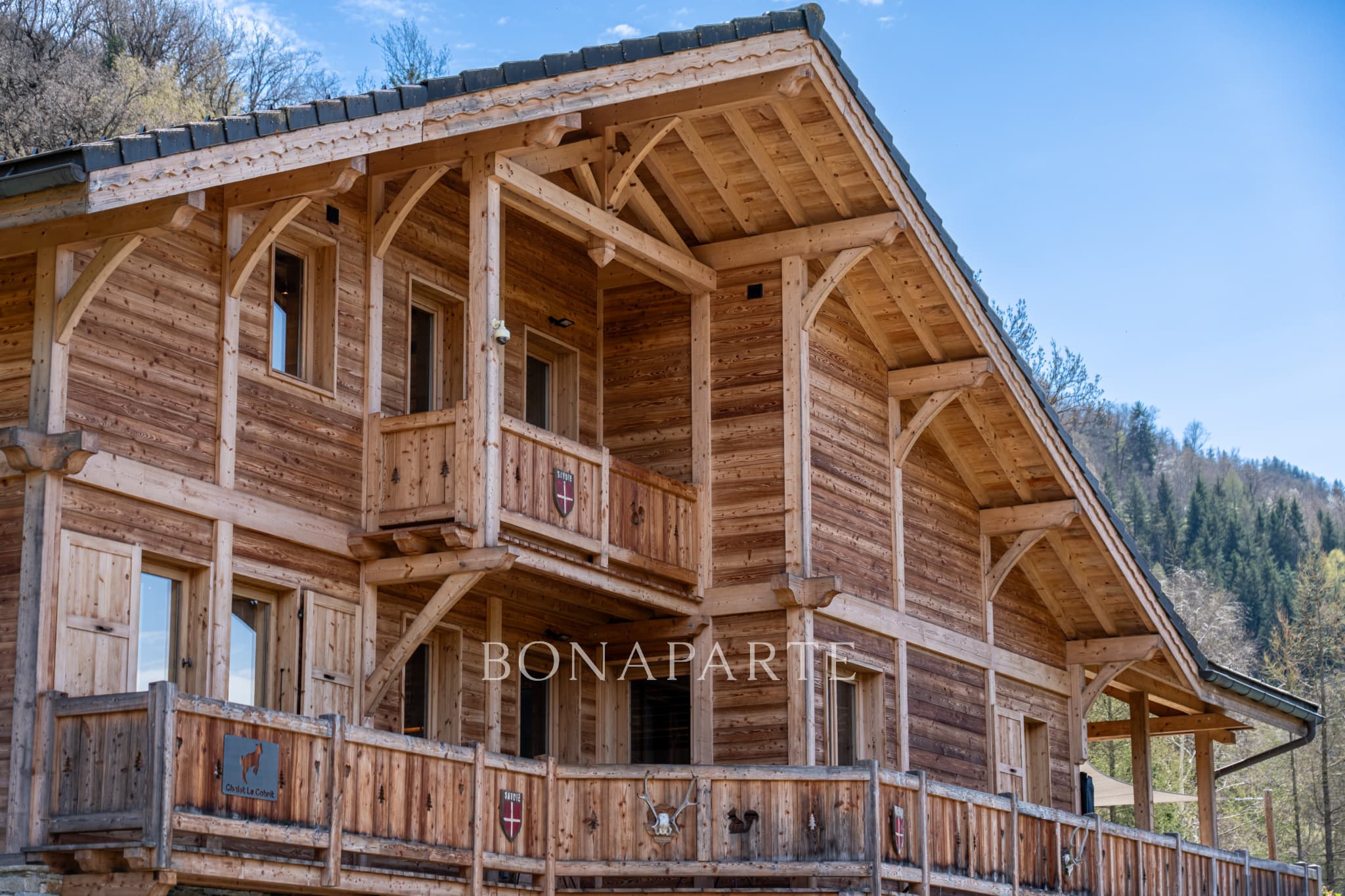 Chalet Haut de gamme : retrouvez le luxe de l'espace, l'élé