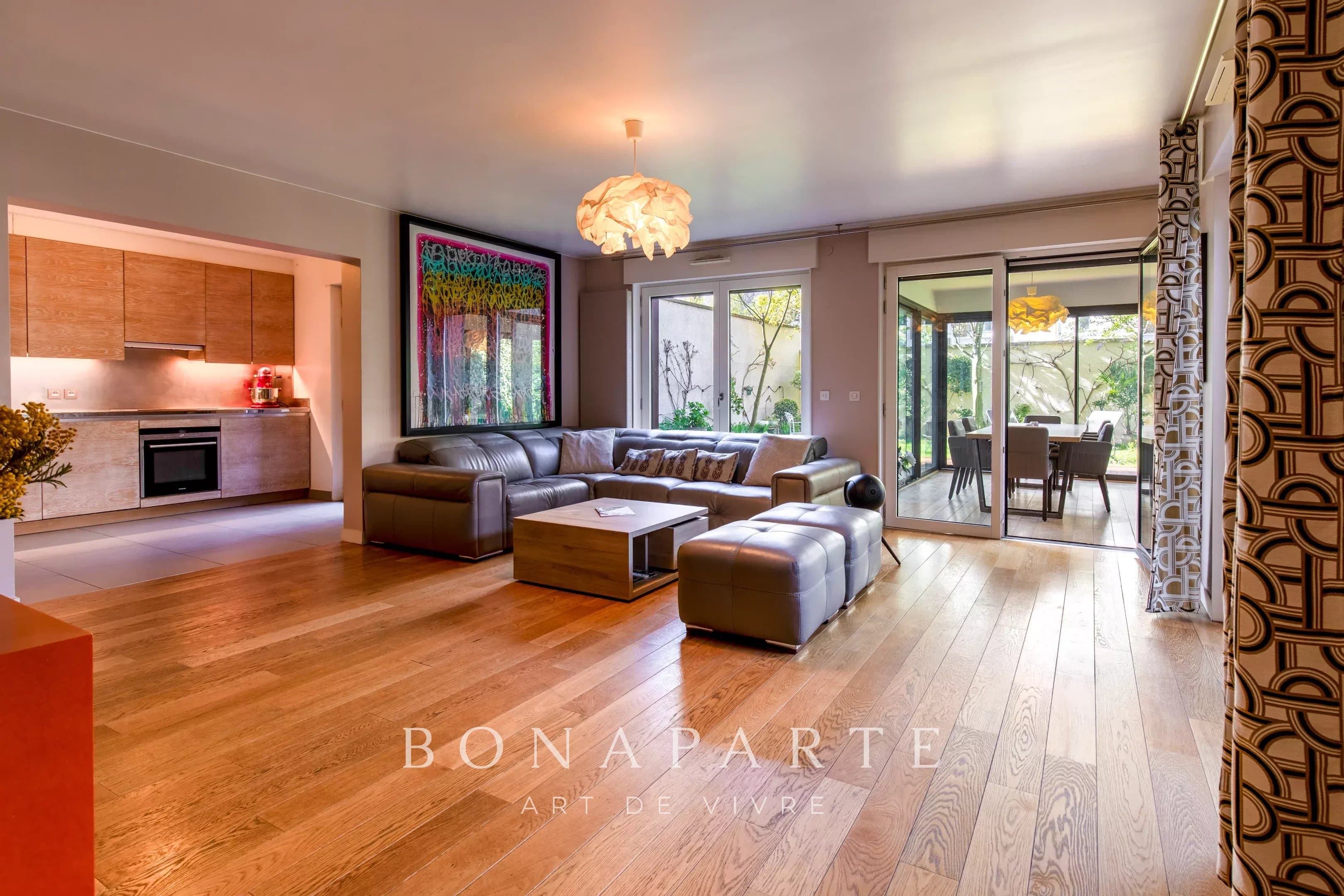 BOULOGNE-BILLANCOURT - DUPLEX AVEC JARDIN PRIVATIF