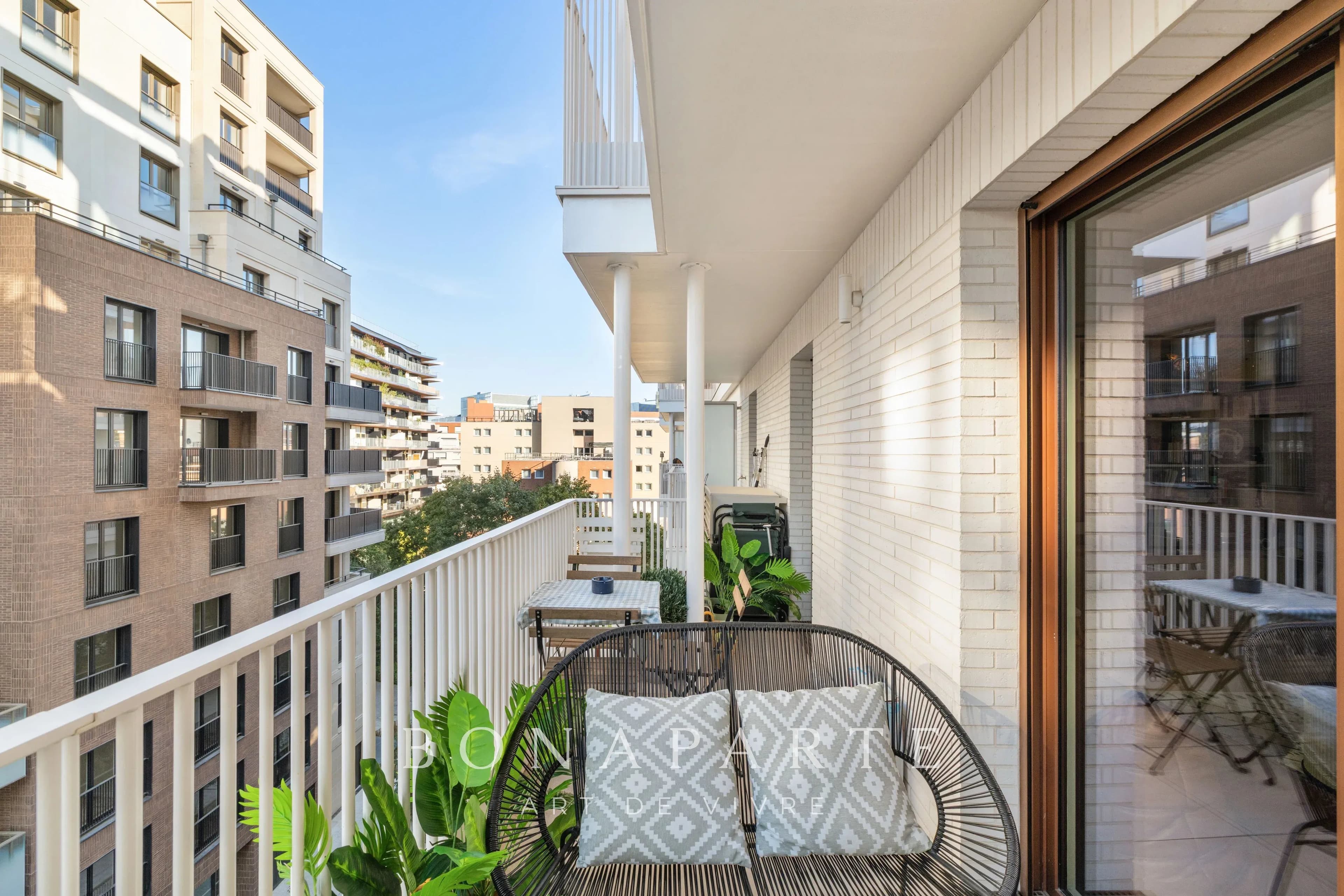 ISSY-LES-MOULINEAUX - APPARTEMENT FAMILIAL AVEC BALCON - Photo 6