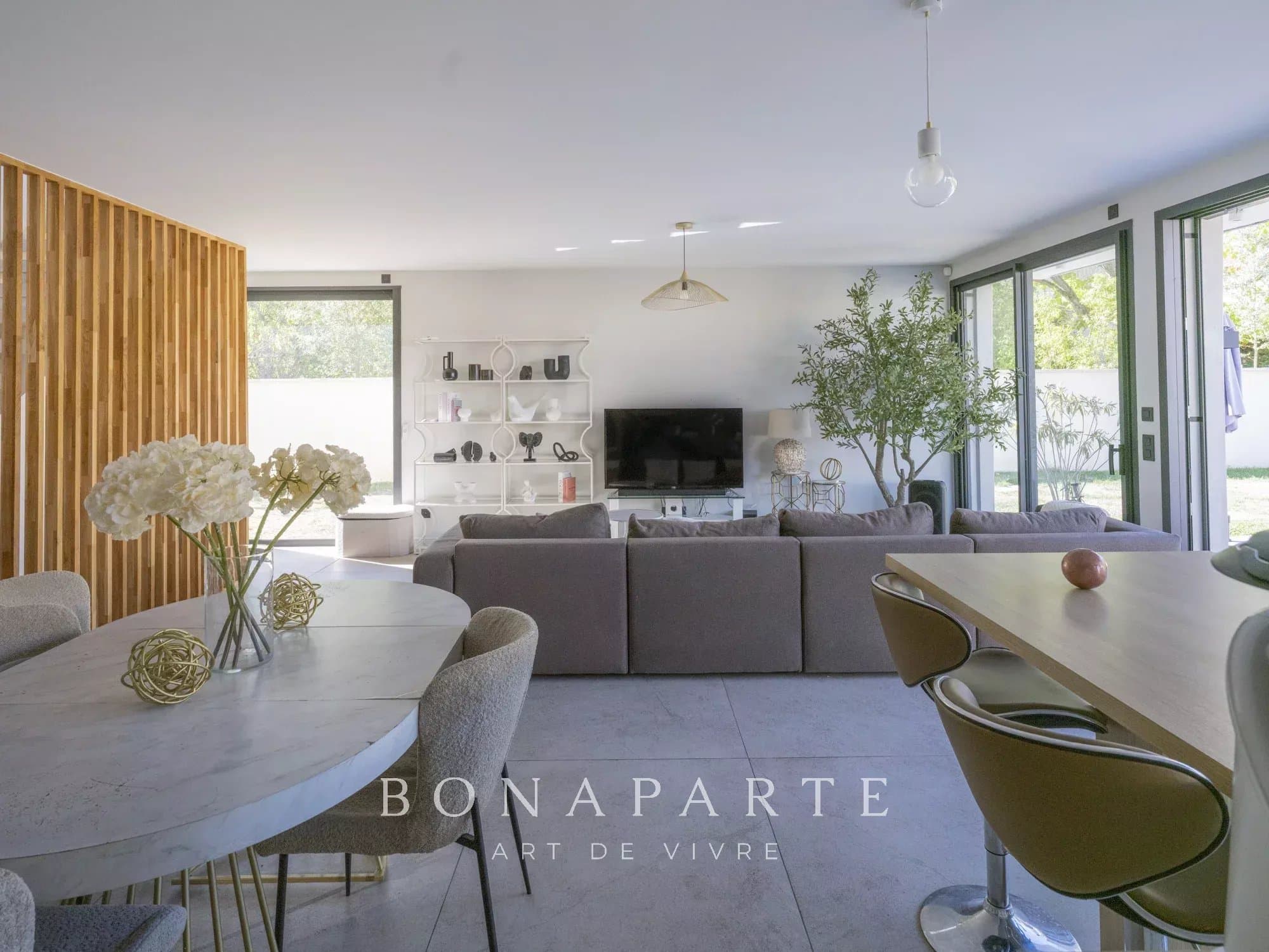 DOMMARTIN - CENTRE VILLAGE - MAISON CONTEMPORAINE AVEC PISCINE - Photo 6