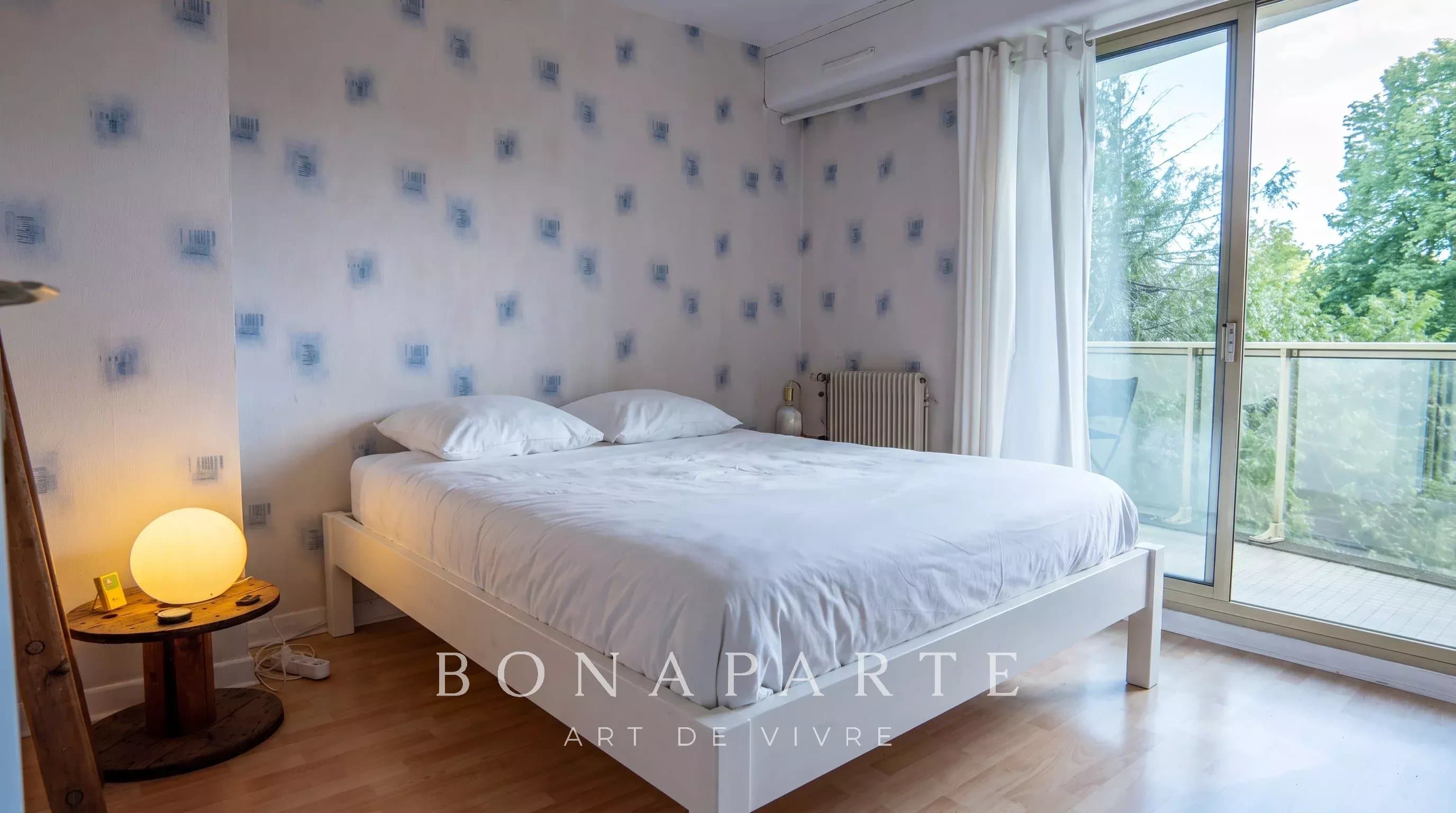 Trespoey – Duplex avec balcons, garage et ascenseur - Photo 5