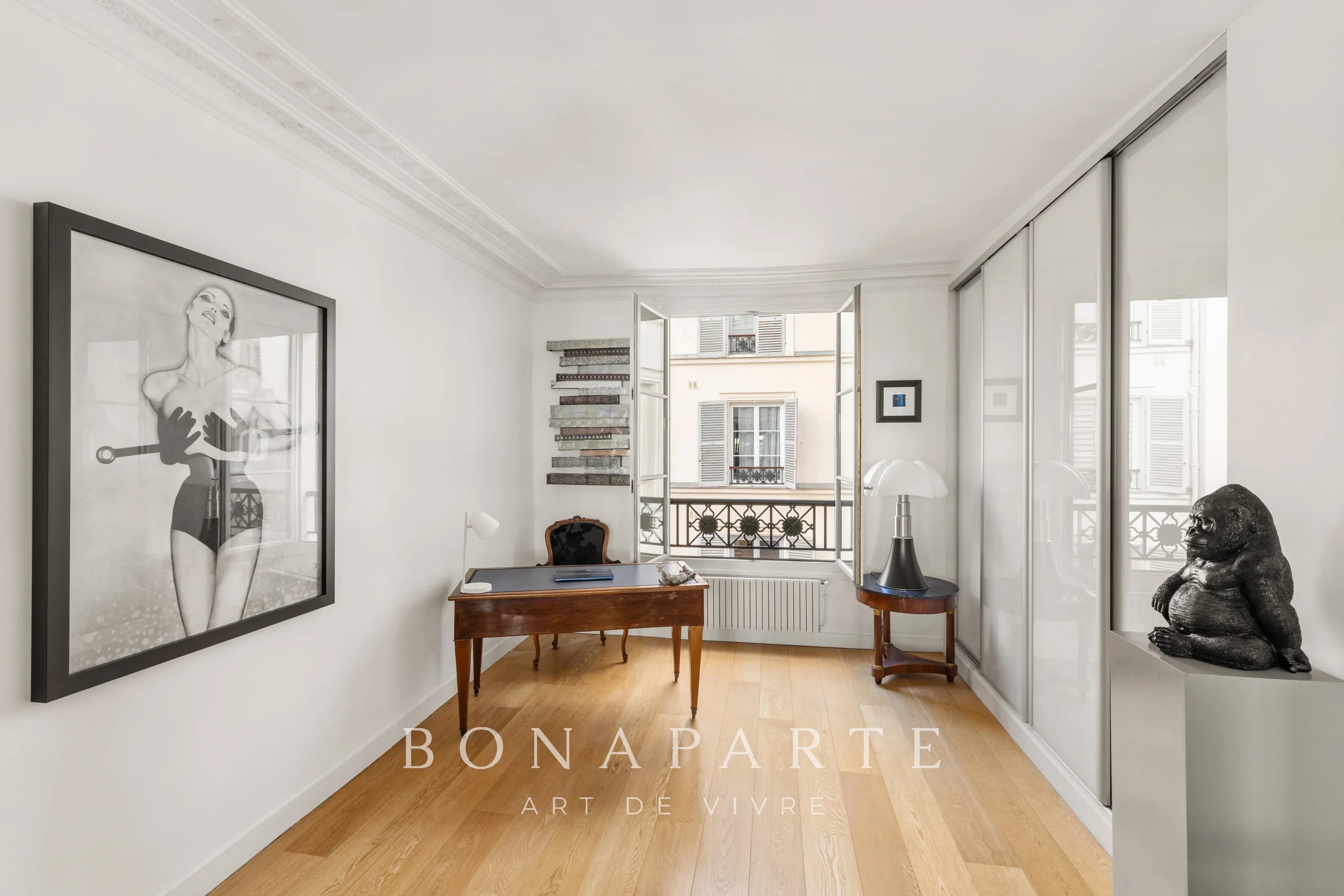 PARIS 10 / PETITES-ÉCURIES – APPARTEMENT – 3 CHAMBRES – VUE DÉGAGÉE – PARKING - Photo 9