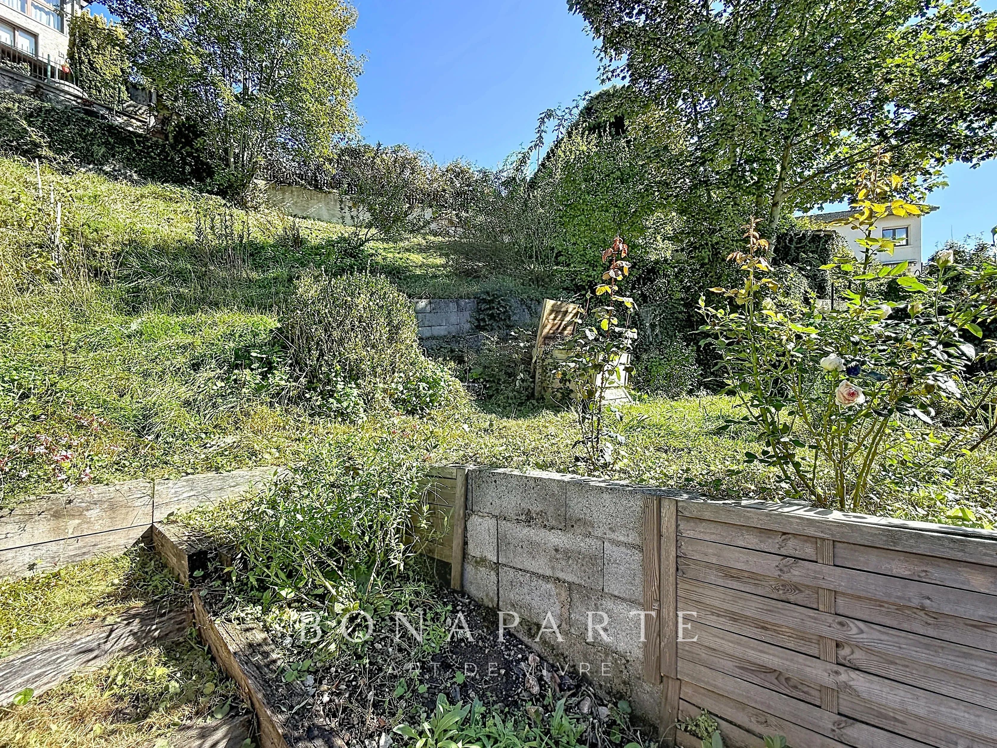 GEX CENTRE-VILLE – LE CHARME DE L’ANCIEN AVEC TERRASSE - Photo 6