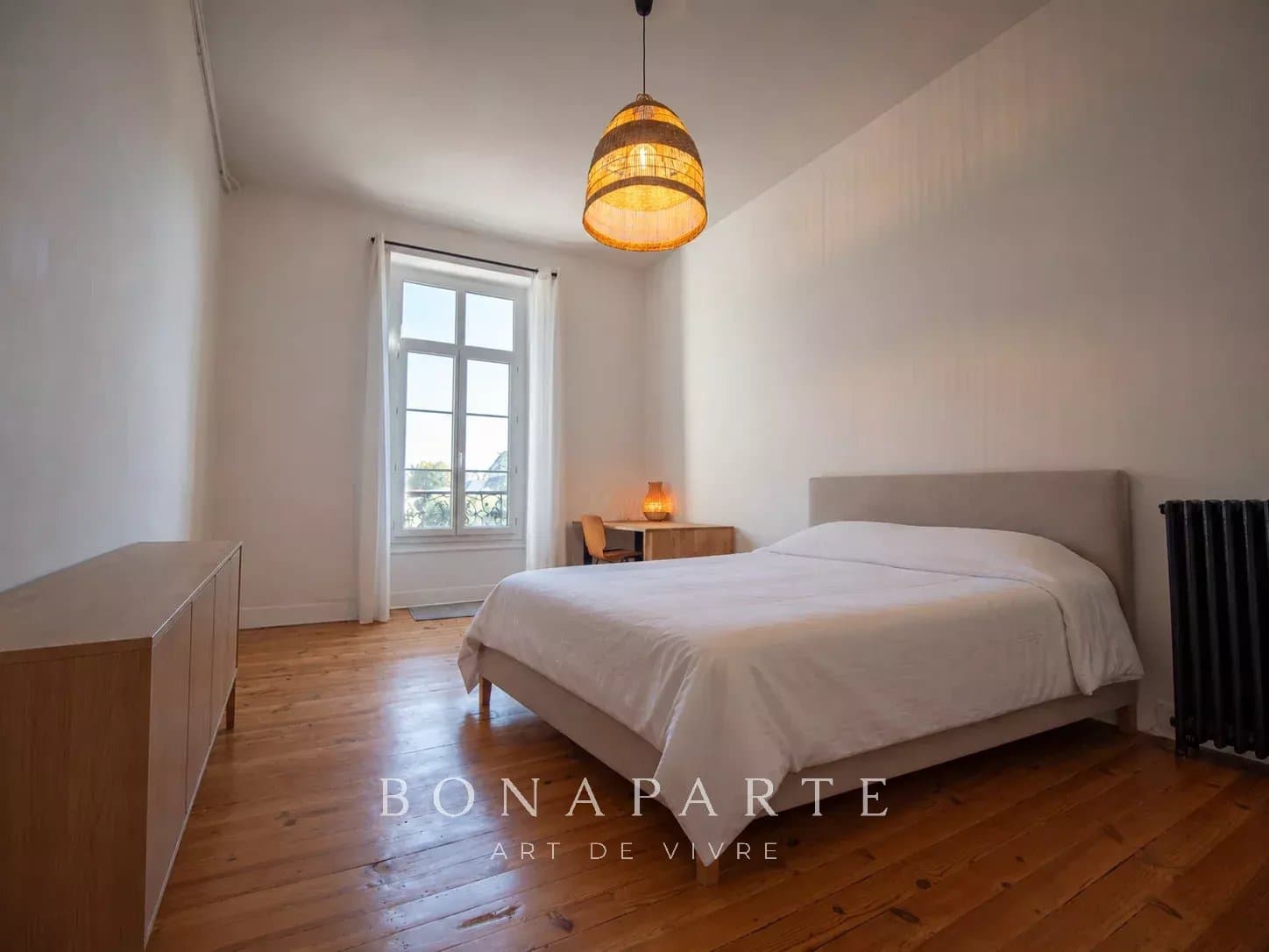 PAU - HYPERCENTRE - Appartement rénové 147 m² - Photo 4