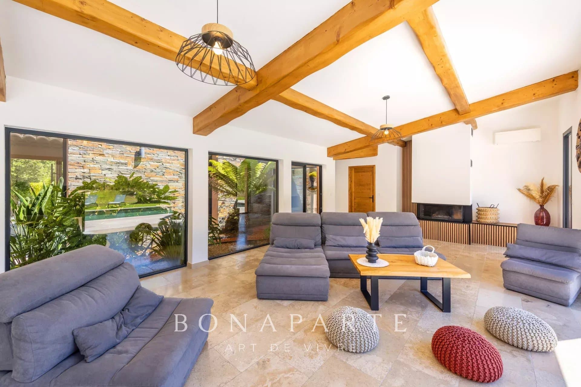 BAGNOLS-EN-FORÊT - ELEGANTE VILLA CONTEMPORAINE - PISCINE - Photo 5