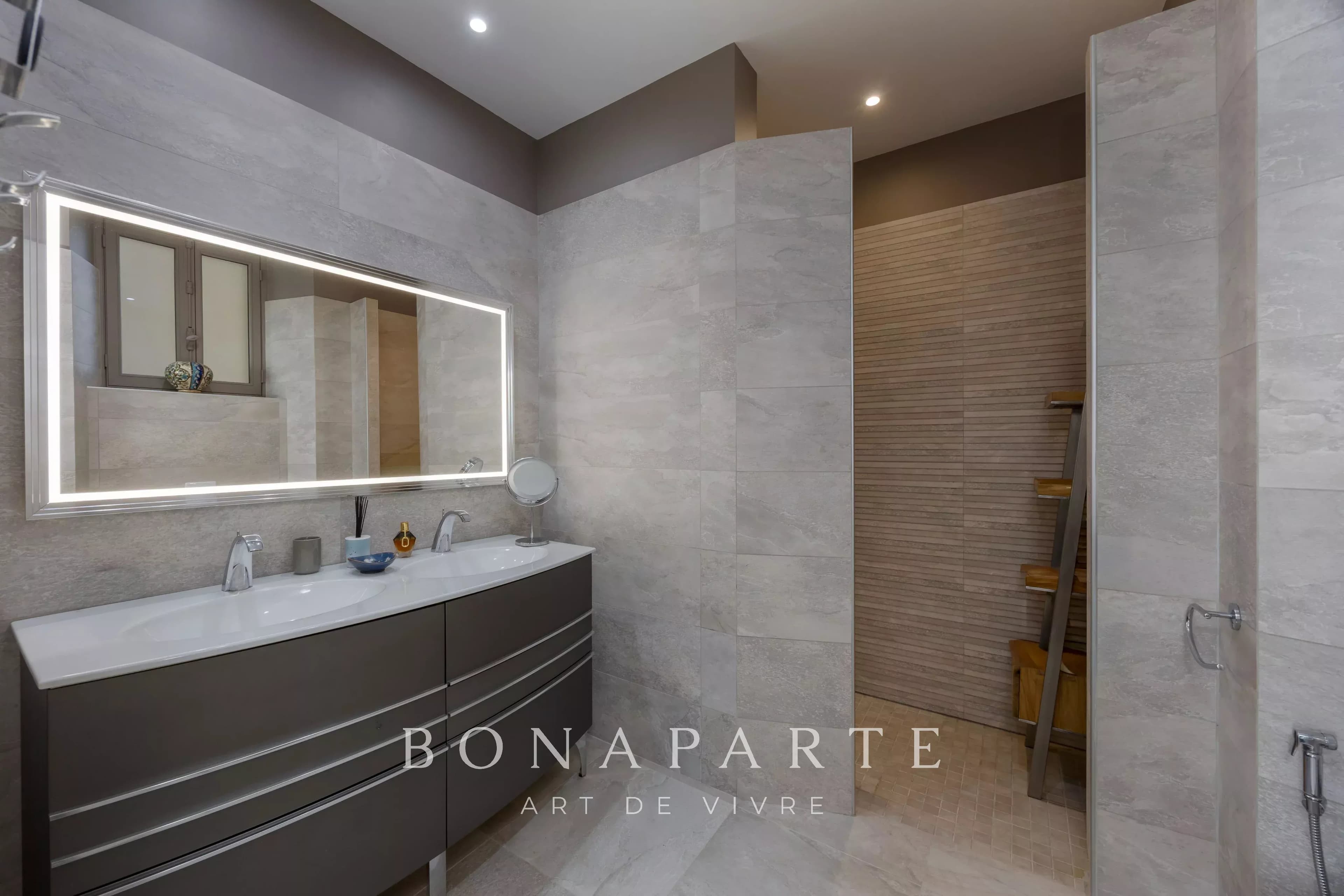 RENNES - APPARTEMENT FAMILIAL DE 4 CHAMBRES ENTIEREMENT RENOVE - Photo 7