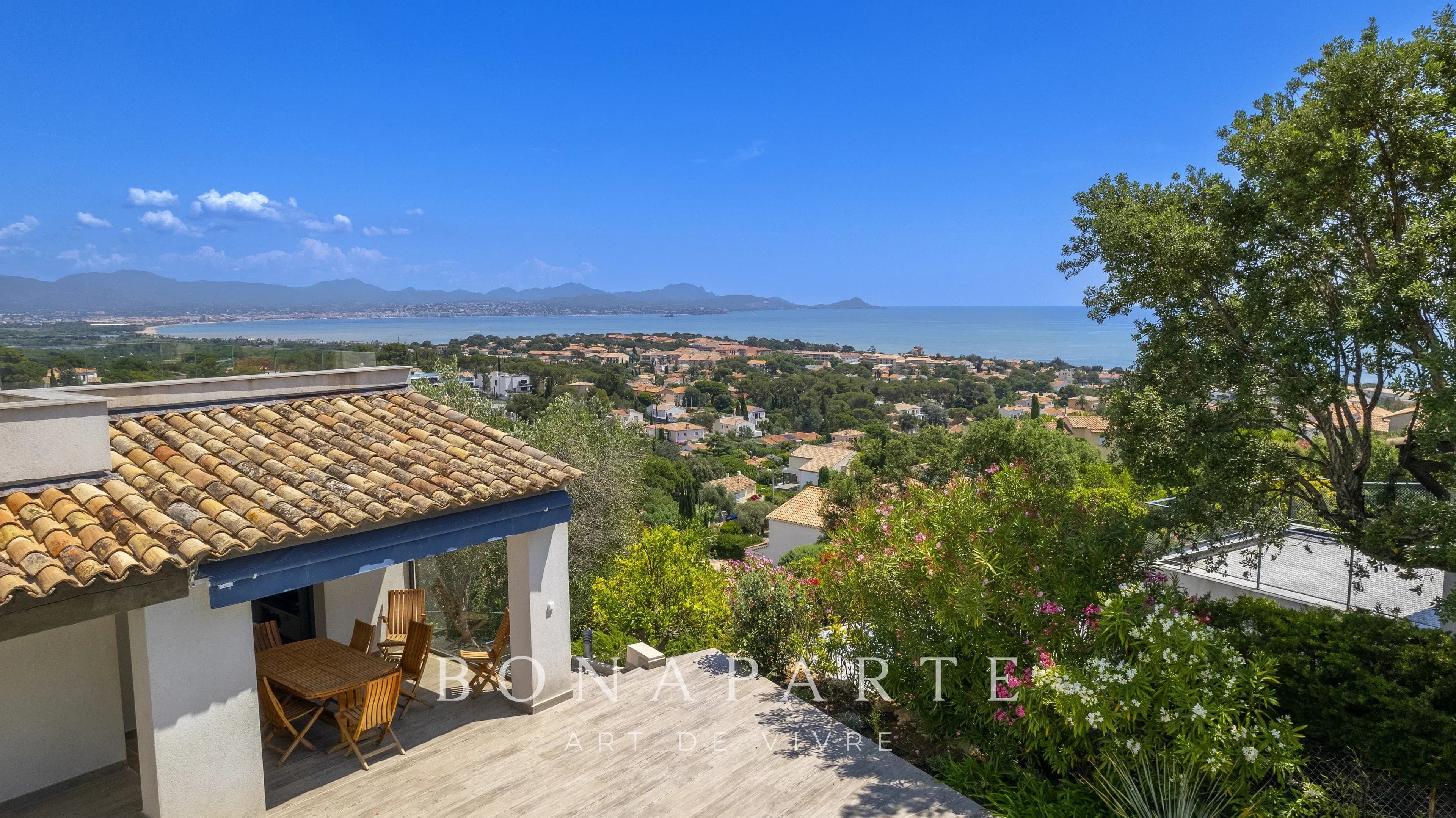 FREJUS - Villa vue mer PANORAMIQUE - Photo 9