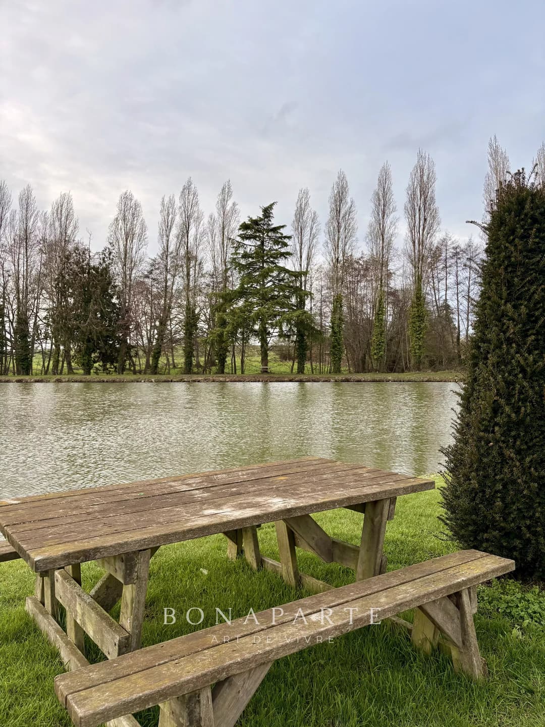 PROCHE DE CRAON - MAISON SPACIEUSE AVEC JARDIN ET ATELIER - Photo 16