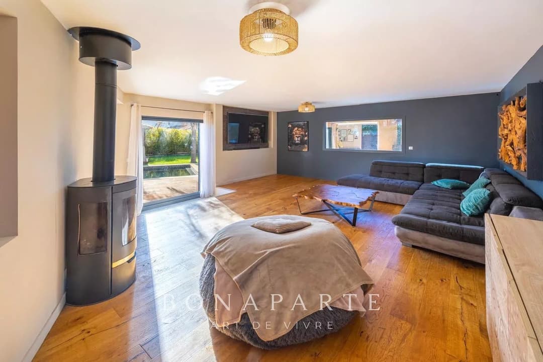 Superbe villa récente située à Puget-sur-Argens - Photo 8