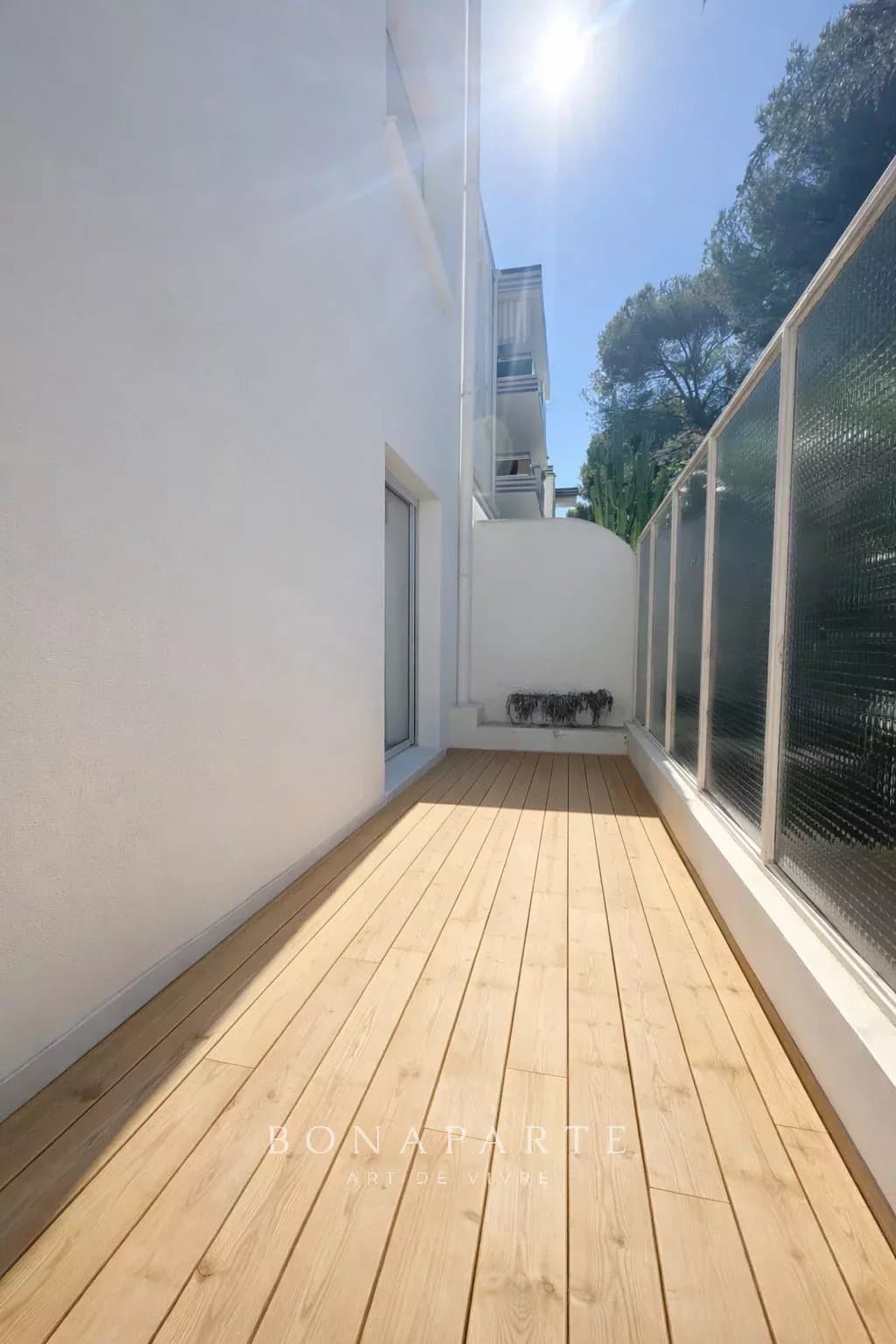 SAINT RAPHAEL / BOULOURIS - APPARTEMENT 3 PIECES - À 200 M DE LA MER - Photo 17