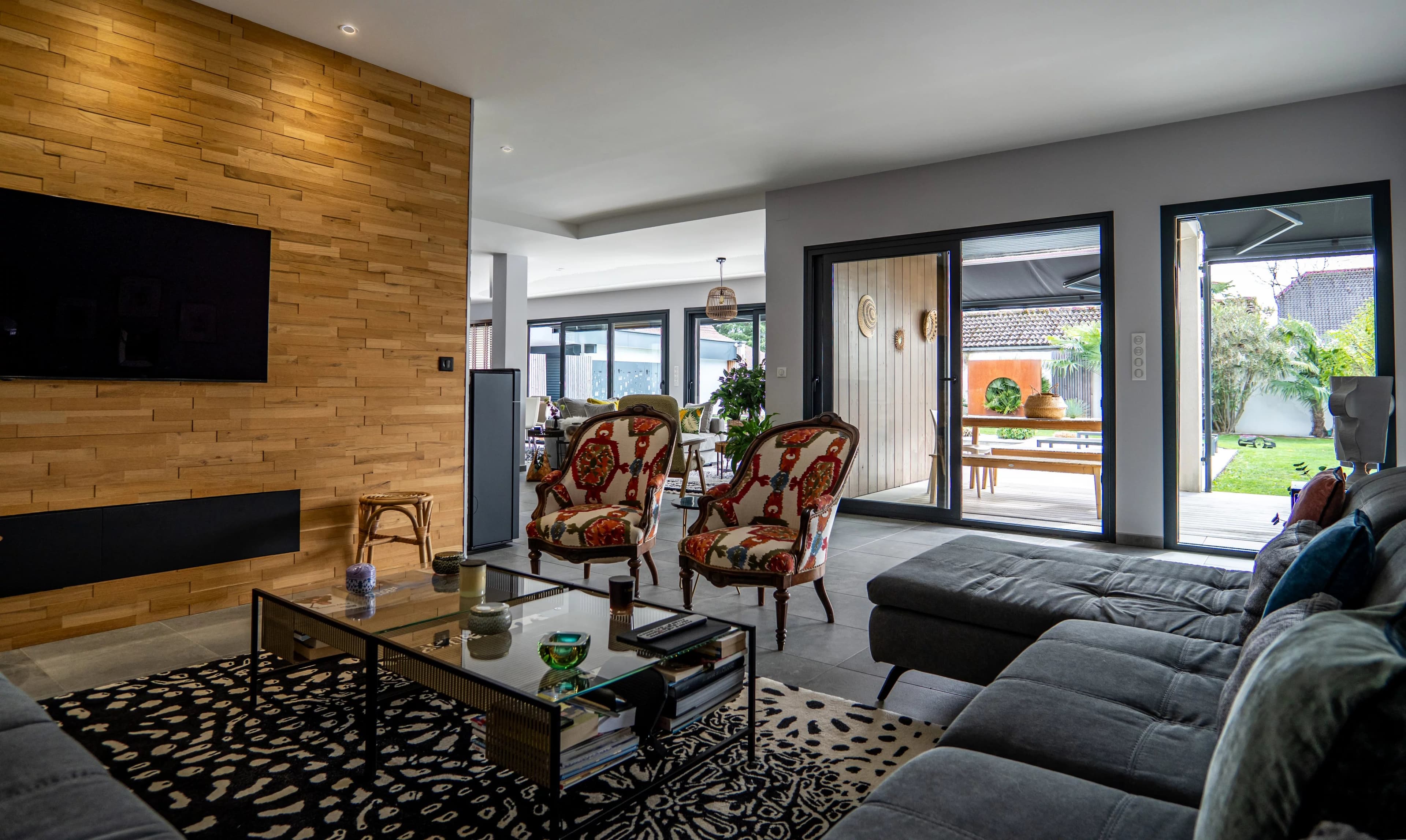 HAUT D'IDRON - VILLA CONTEMPORAINE - PRESTATIONS HAUT DE GAMME - Photo 5
