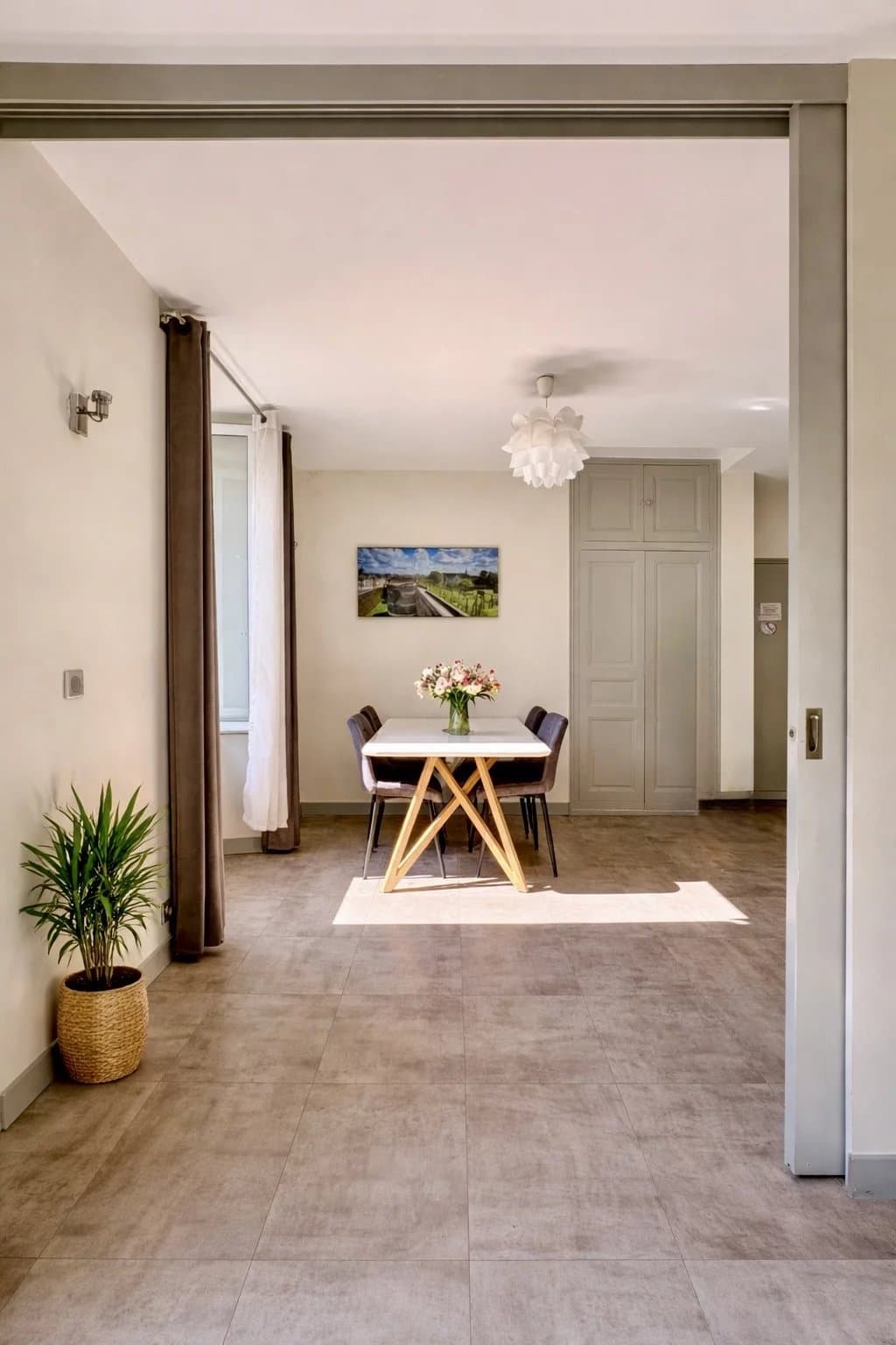ANGERS - SECTEUR DU PALAIS DE JUSTICE / T3 TRES LUMINEUX / PROCHE COMMODITES