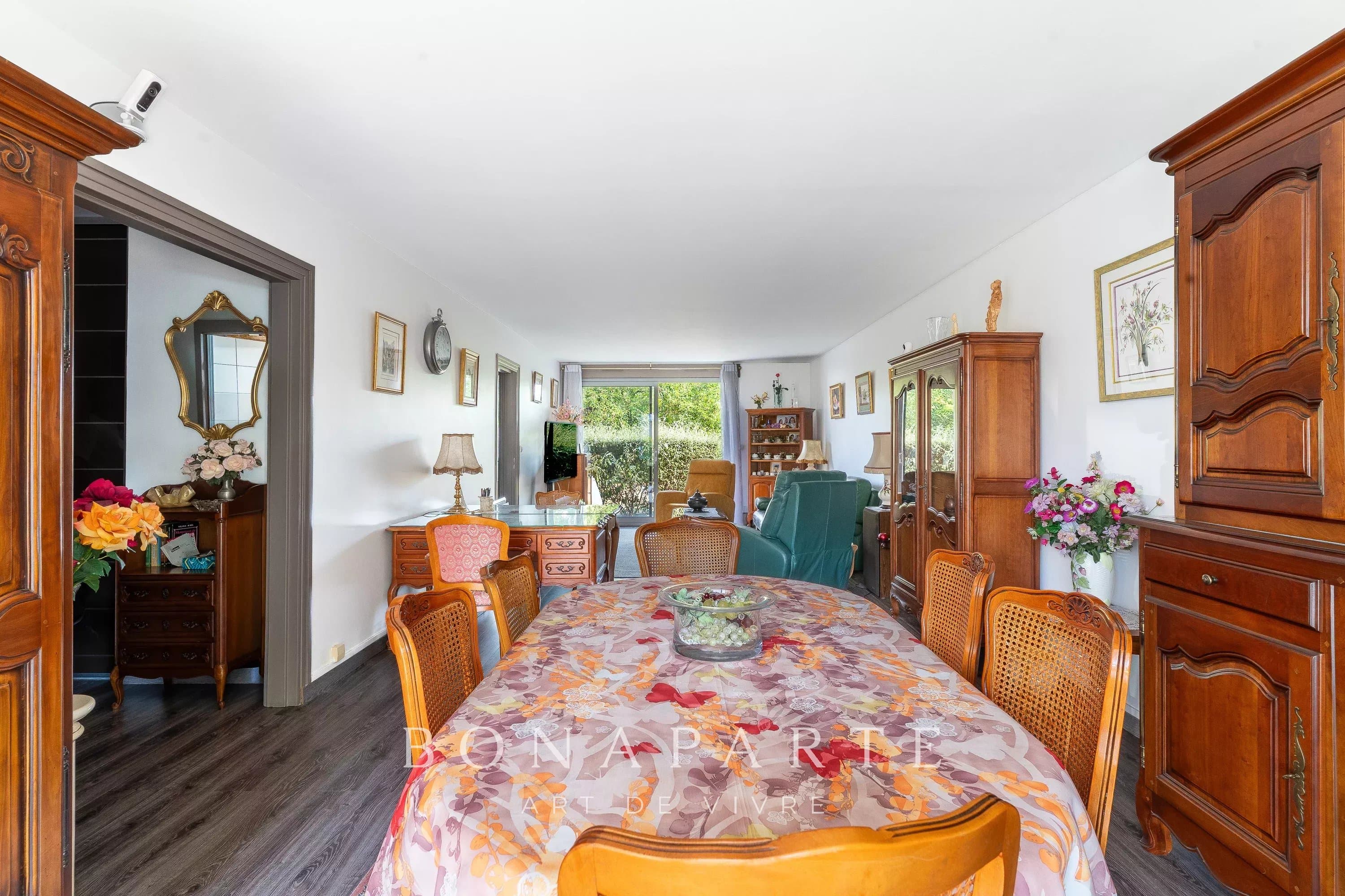MANTES-LA-JOLIE HYPER-CENTRE – 87,52 M² - 3 PIECES - Photo 4