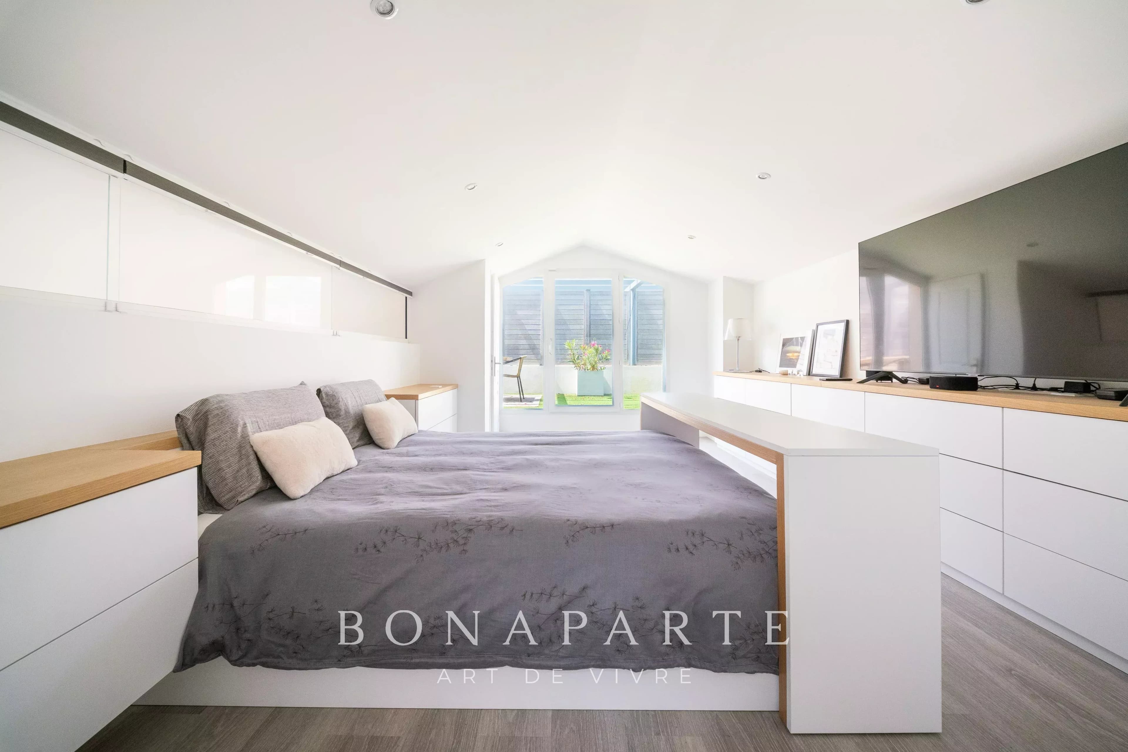 DUPLEX D'EXCEPTION AVEC ROOFTOP PANORAMIQUE – ENTRE MER ET CALANQUES - Photo 8