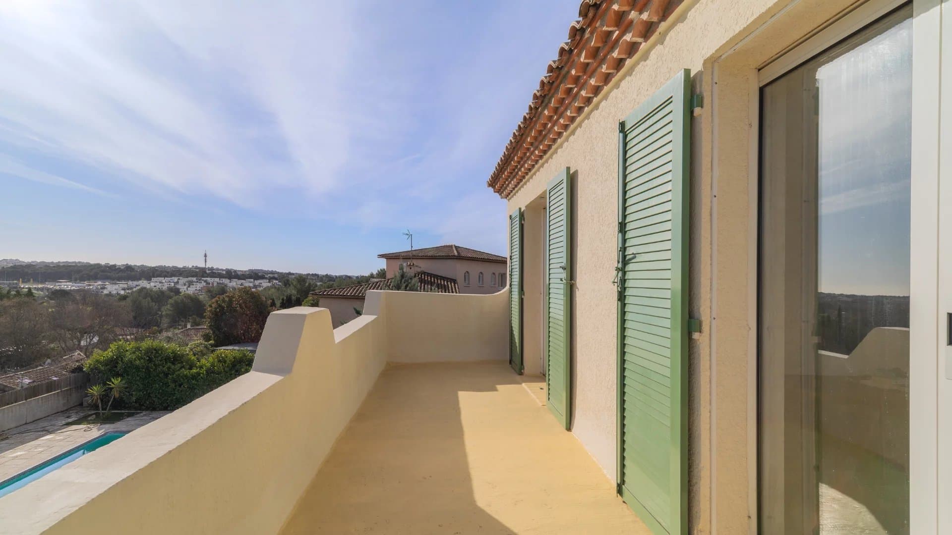 Villa avec piscine et vue golf à Juvignac – 190 m² aux portes de Montpellier - Photo 7