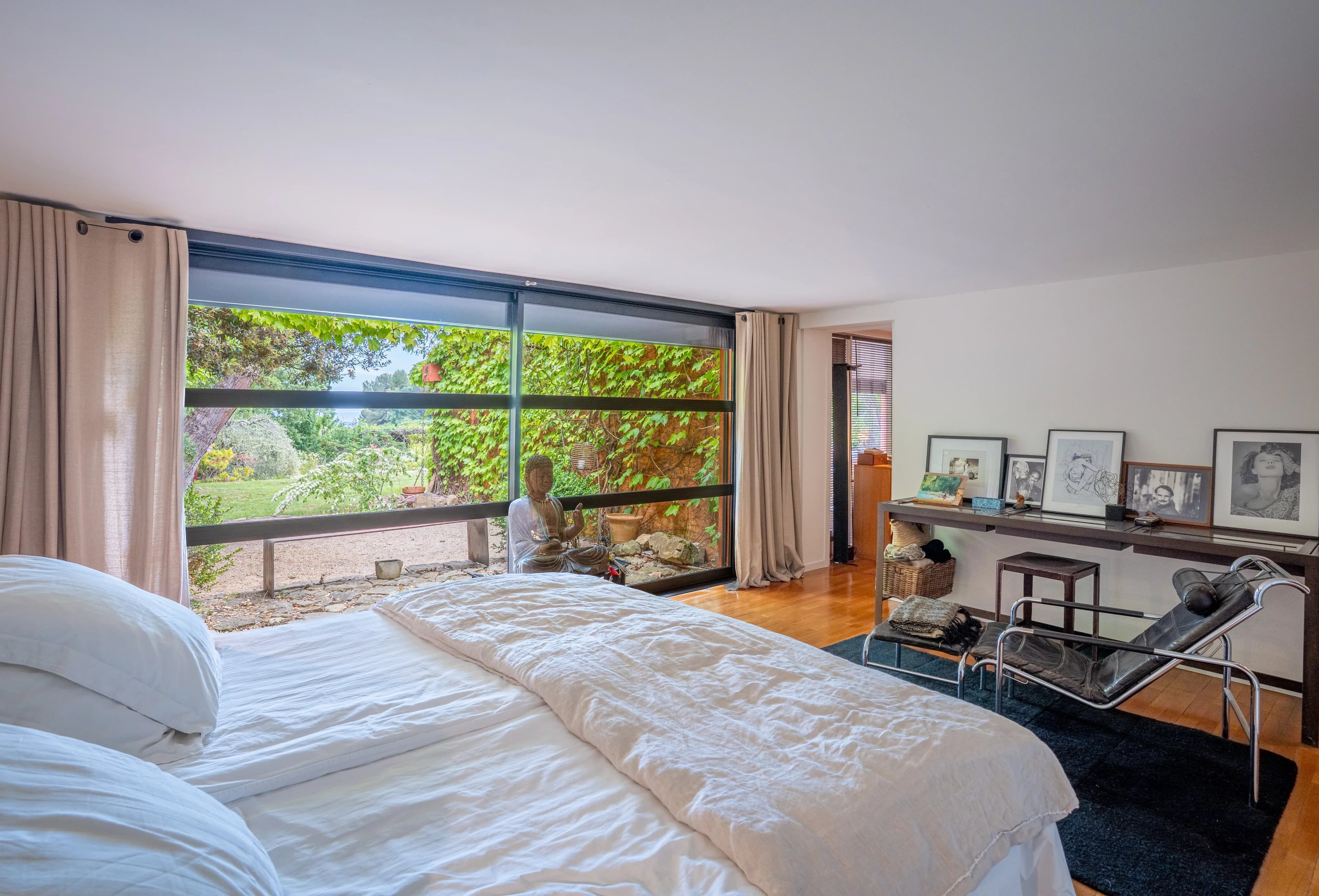 Le Cannet / Mougins Maison d’architecte avec vue dégagée jusqu'à la mer à l'atmosphère unique - Photo 8