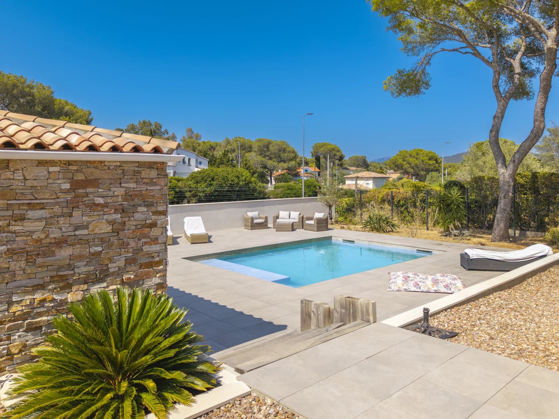 Saint-Raphaël - Villa provençale - Rénovée domaine Santa-Lucia - Photo 1