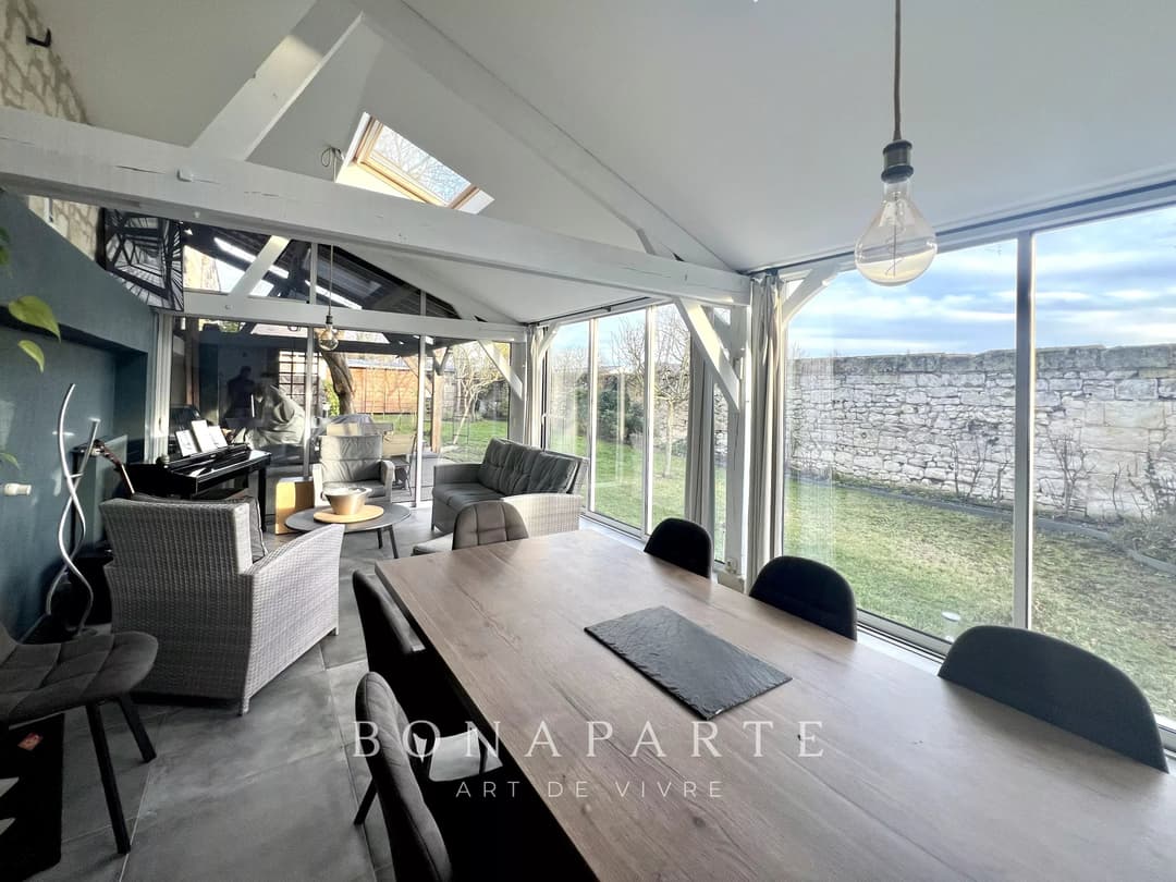 DISTRÉ - MAISON FAMILIALE DE 209 M² / 6 CHAMBRES POSSIBLES - RENOVATION RECENTE - Photo 5