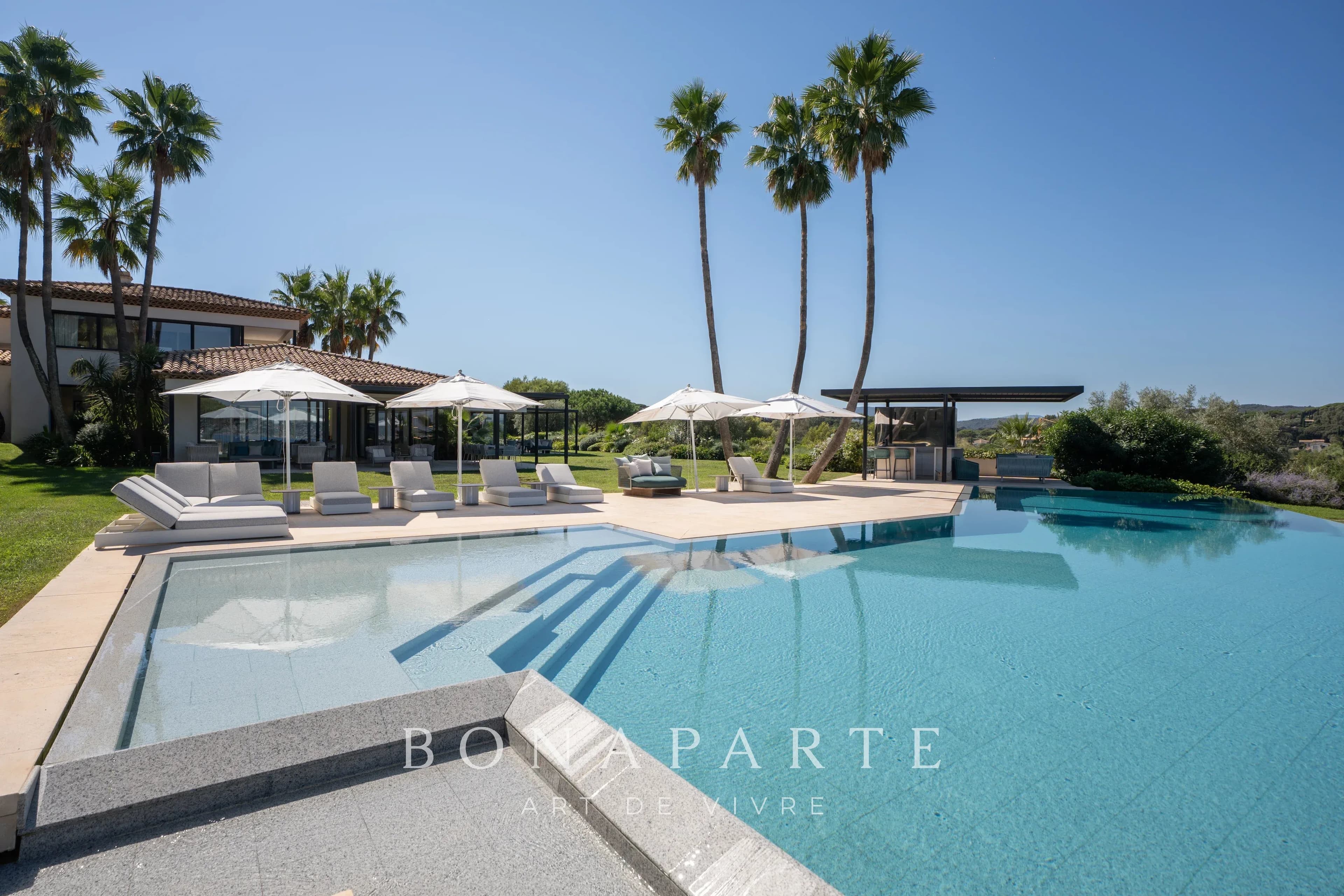 SAINT-TROPEZ — PROPRIÉTÉ D’EXCEPTION FACE À LA MÉDITERRANÉE - Photo 5