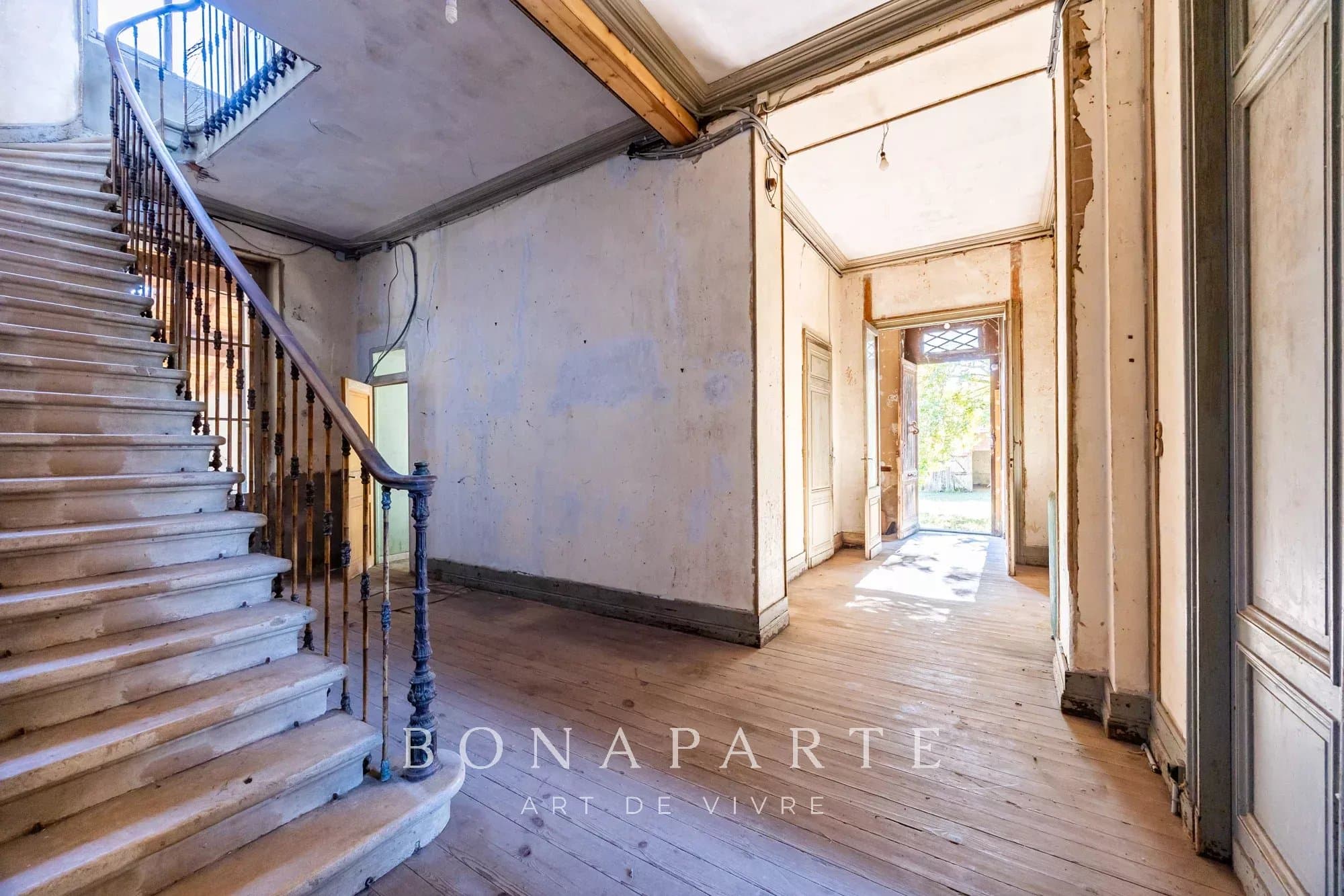 COUQUEQUES - CHATEAU DE 316 m², À RÉNOVER, À 25 MINUTES DES PLAGES OCEANES - Photo 7