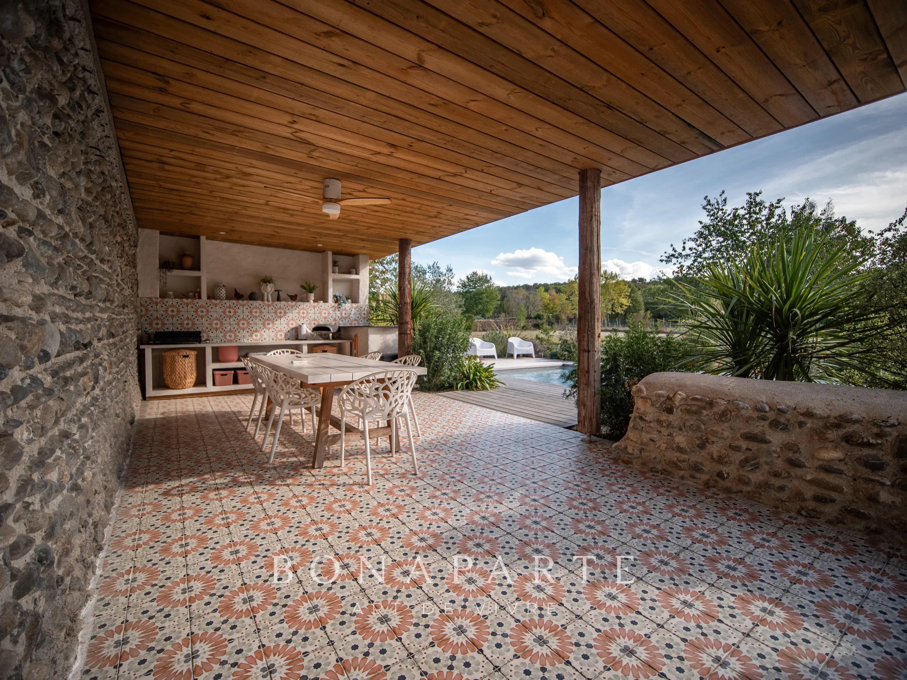 Idron - Propriété de caractère rénovée, climatisée avec piscine et dépendances - Photo 3