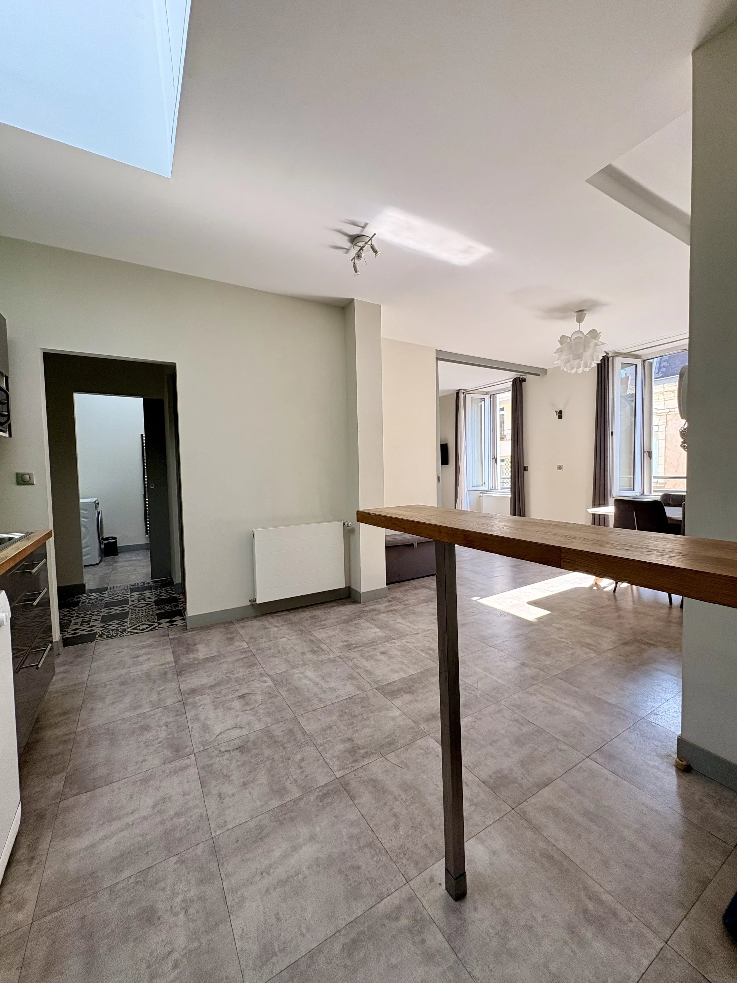 ANGERS - SECTEUR DU PALAIS DE JUSTICE / T3 TRES LUMINEUX / PROCHE COMMODITES - Photo 6