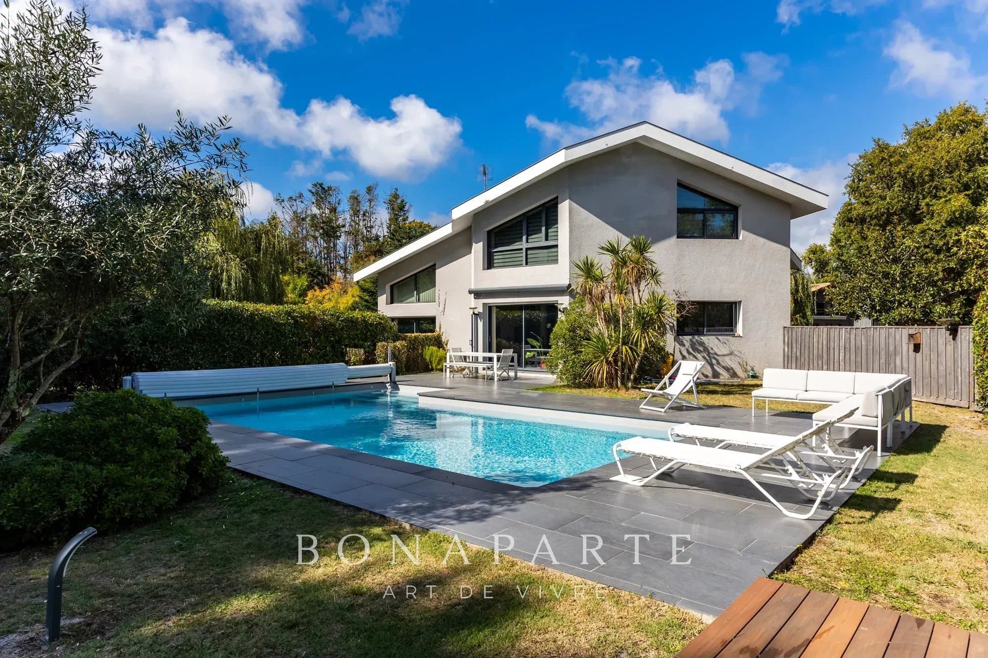 VENDAYS-MONTALIVET - VILLA D'ARCHITECTE AVEC PISCINE À 5 MINUTES DES PLAGES OCÉANES - Photo 3