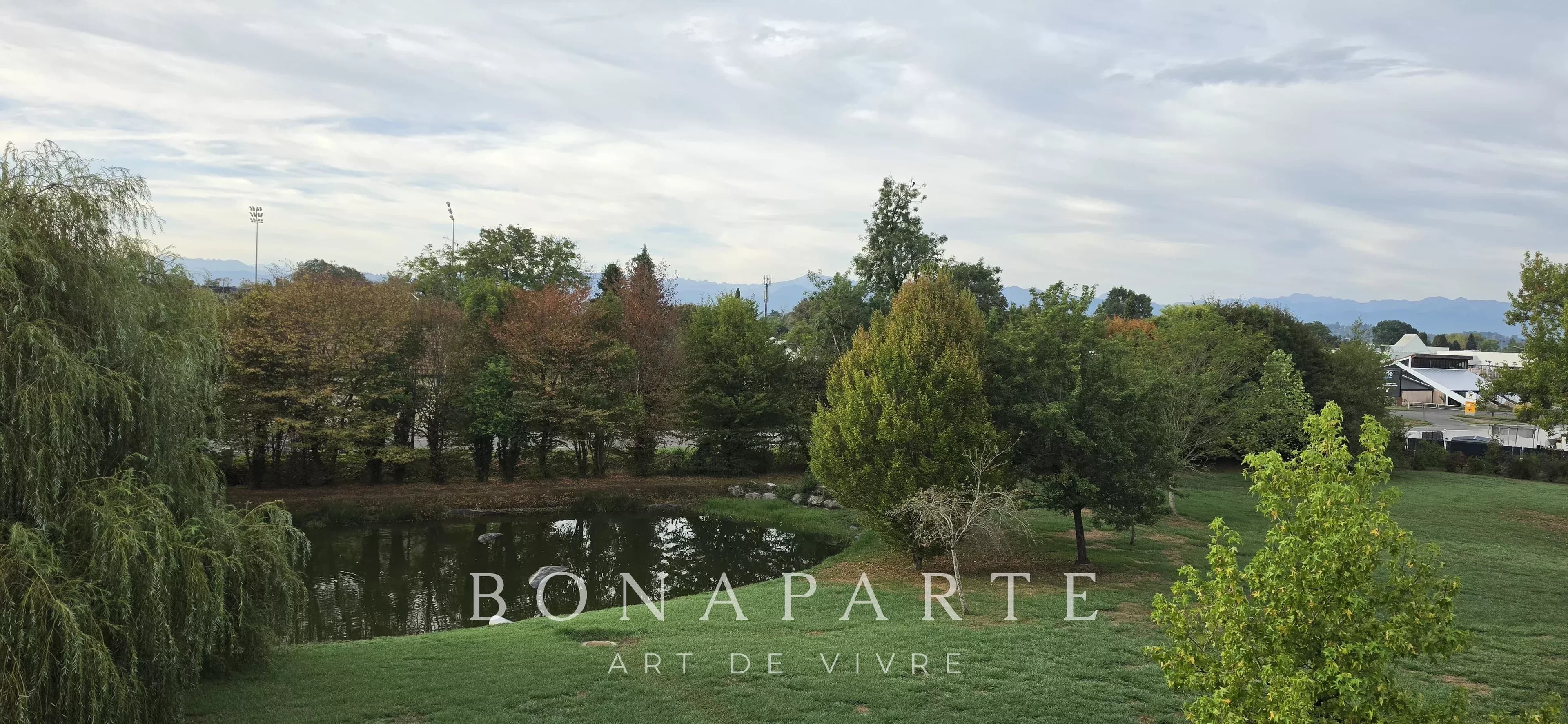 T3 climatisé avec terrasse et vue Pyrénées - Photo 1