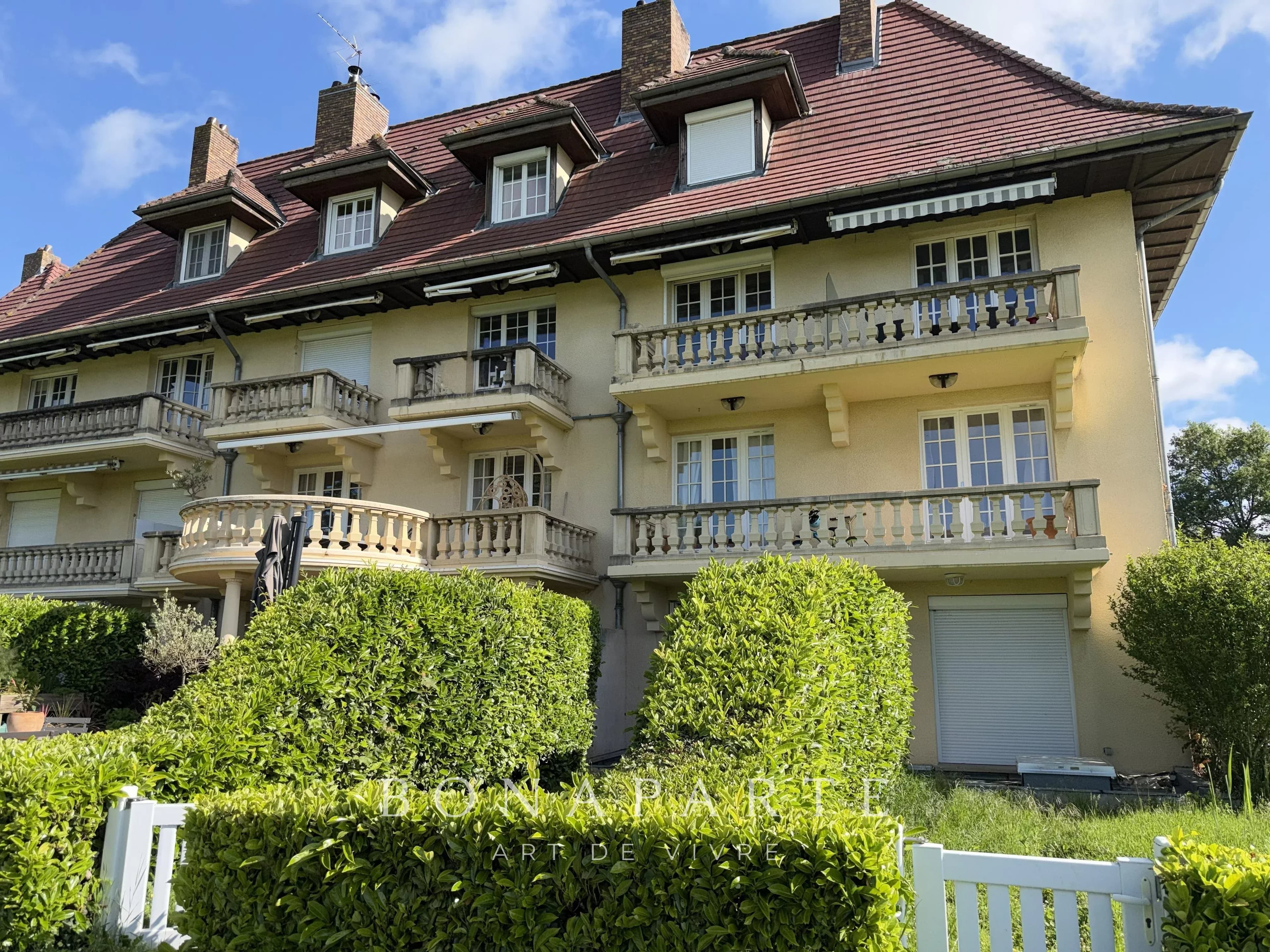 APPARTEMENT 2 PIÈCES – 48 m² – GOLF DE MIONNAY – CADRE EXCEPTIONNEL - Photo 1