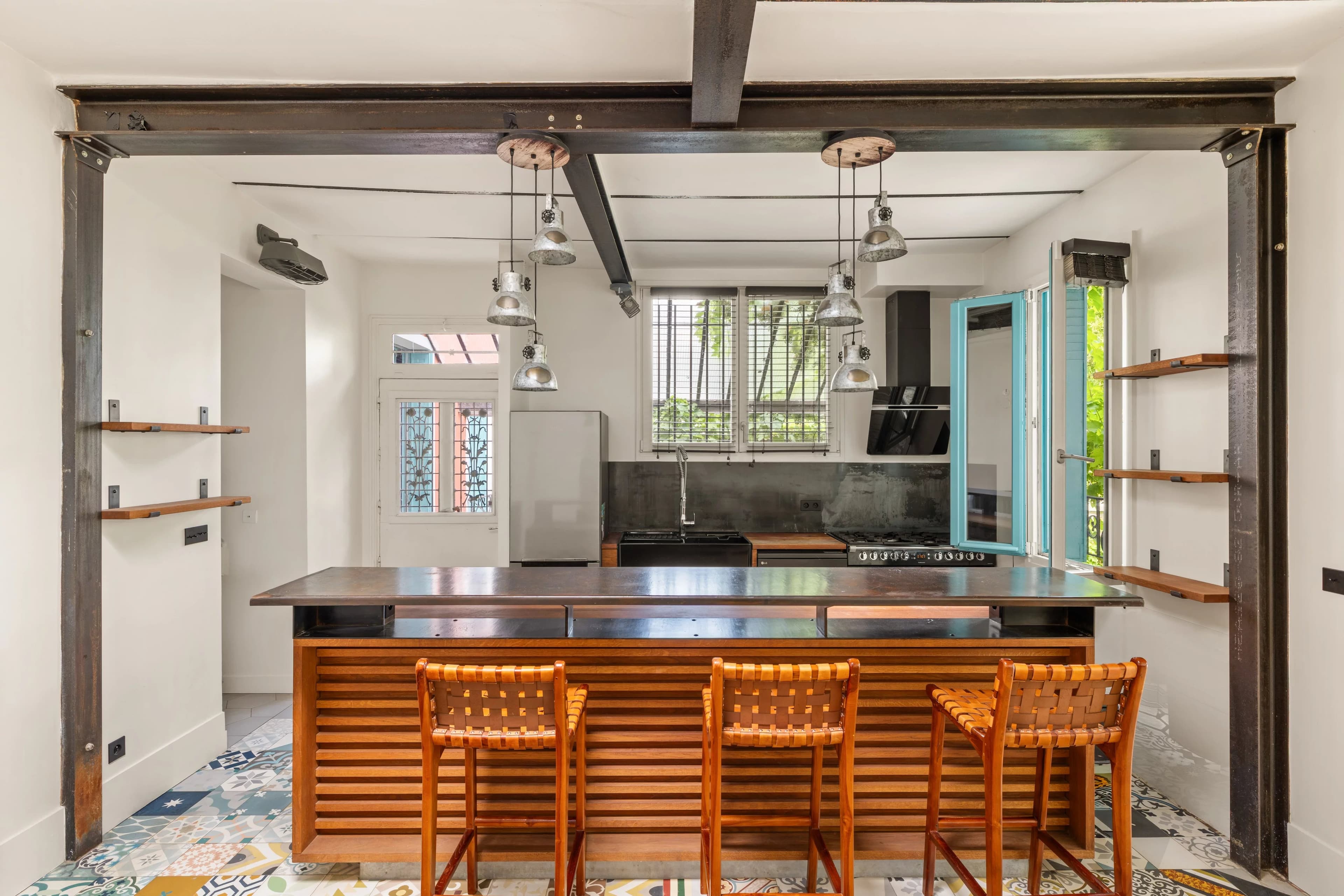Meulière de charme familiale sur terrain constructible - Photo 4
