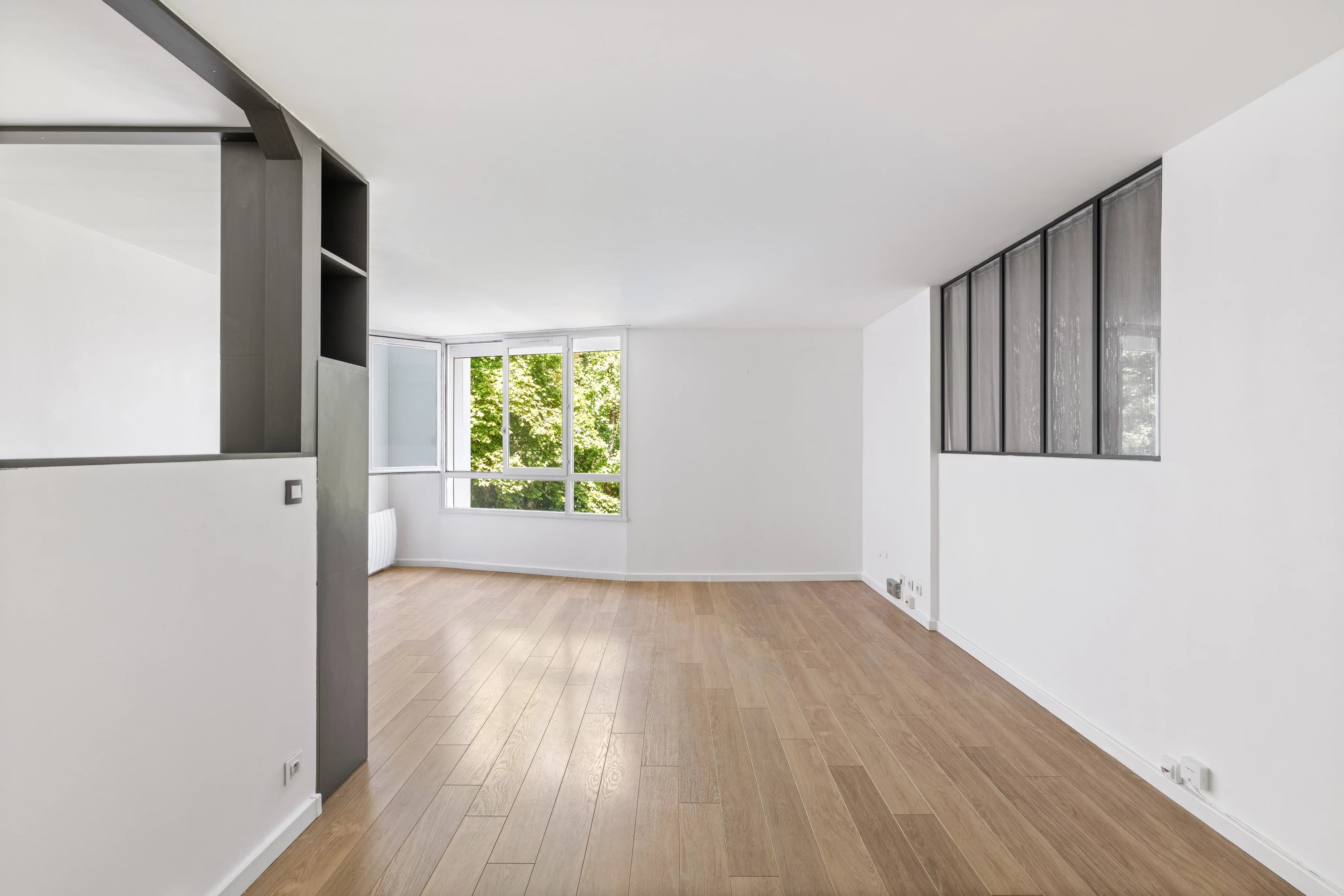 SEVRES - Appartement de 69 m² avec parking dans une résidence rénovée - Photo 3