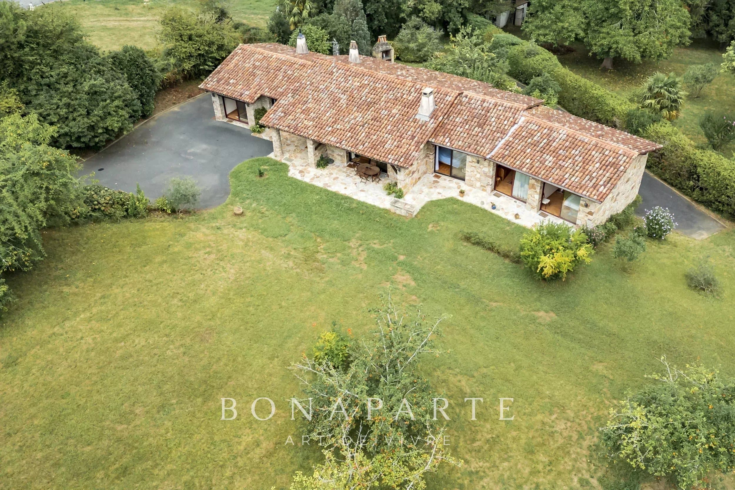 ASCAIN - Bergerie Monzón coeur de village - Photo 3